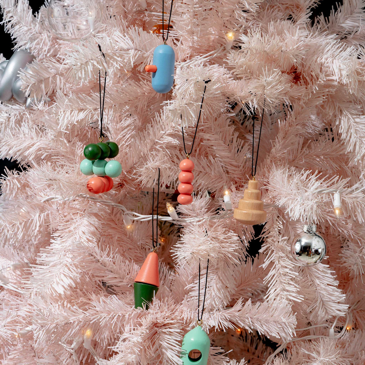 ORNEMENTS | DÉCORATIONS D'ARBRE DE NOËL | Lot de 6 différents Couleurs et formes | Pat Kim | Sont conscients