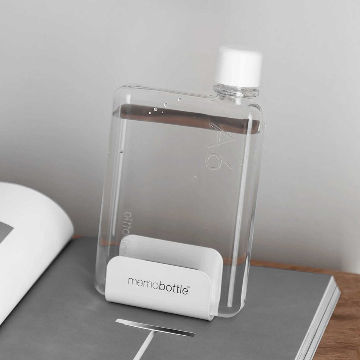 DESK STAND - Ständer & Halter für Original (transparente) memobottles & Universal für alle memobottles