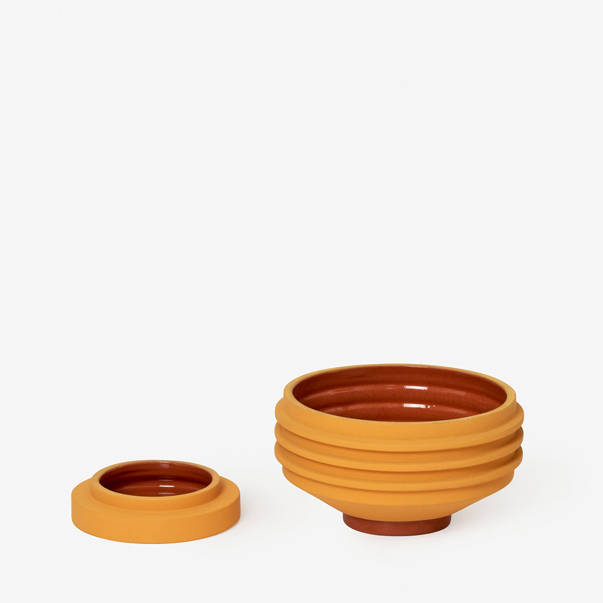NAVIRE POUR PLANTES STRATA | POT DE FLEURS ET JARDINIÈRE jaune | Simone Brewster | Sont conscients