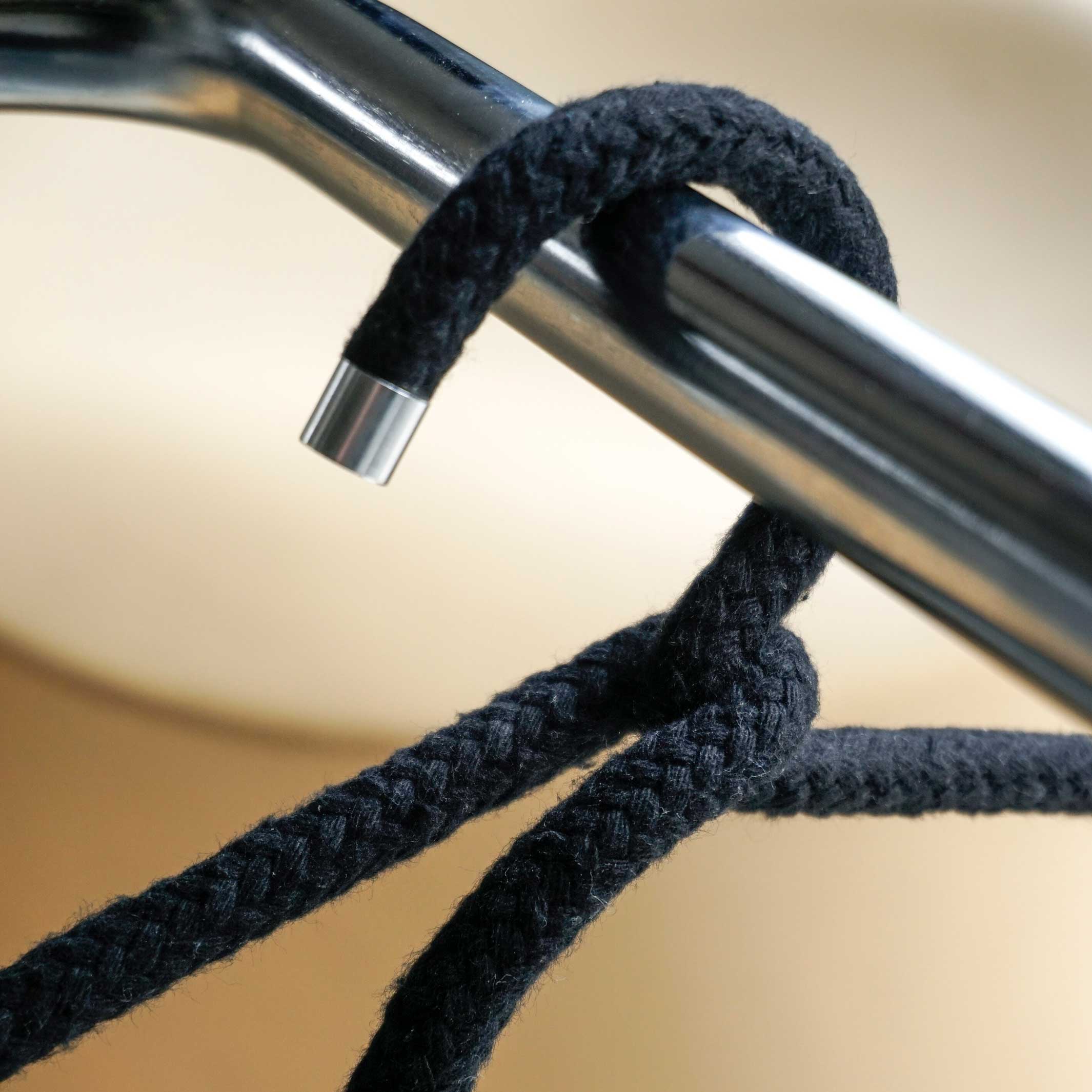 ROPE HANGER Cotton | Schwarze Textil-KLEIDERBÜGEL aus Baumwoll-Seil | 3er Set | Peppermint Products