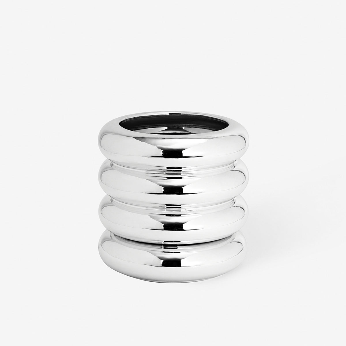 JARDINIÈRE EMPILABLE CHROME | grand NAVIRE DE FLEURS | Chen Chen et K. William | Sont conscients