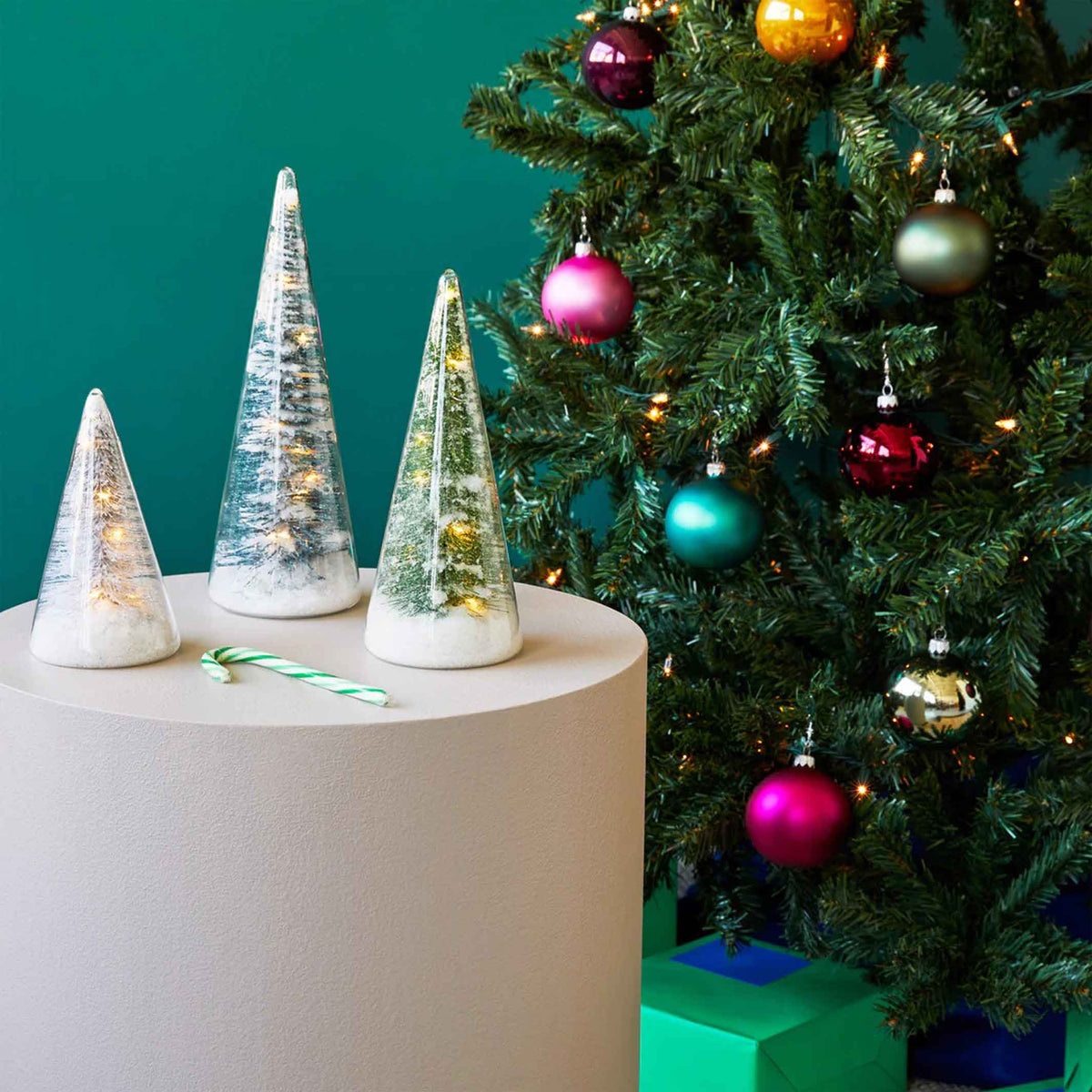 WINTER SPRUCE - Alberi di Natale in vetro con illuminazione LED - set da 3 | MoMA