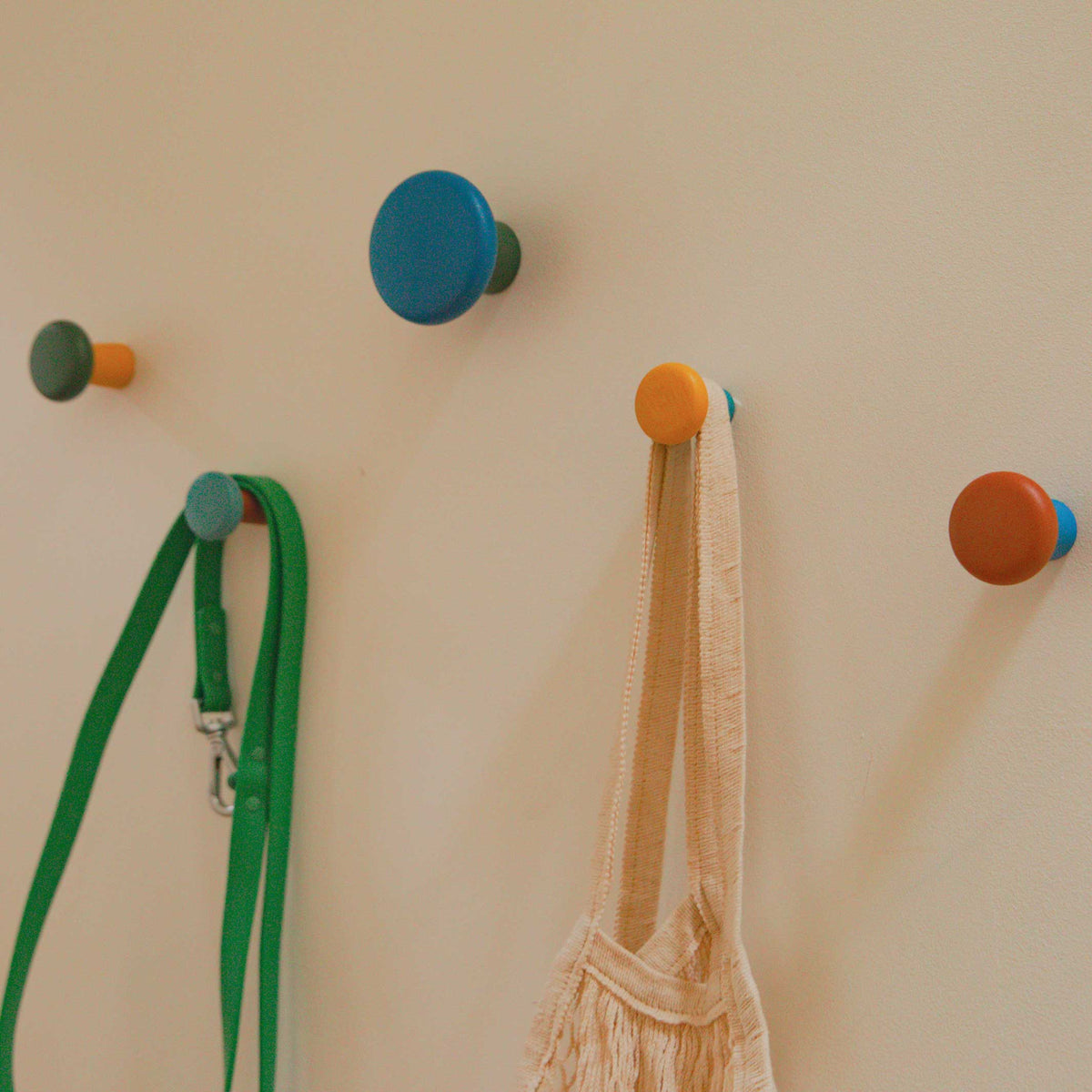 HARBOR WALL HOOKS | vers. GARDEROBENHAKEN | 5er Set | Pat Kim | Areaware