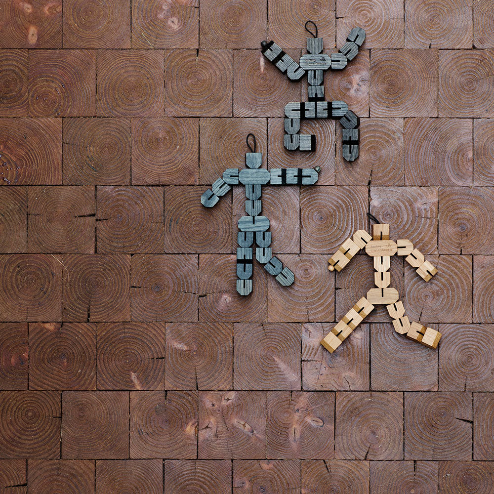 Small CLUMSY HANS - Kleiner Topf-Untersetzer - 3D-Holzfigur | Nis Hauge | Spring Copenhagen