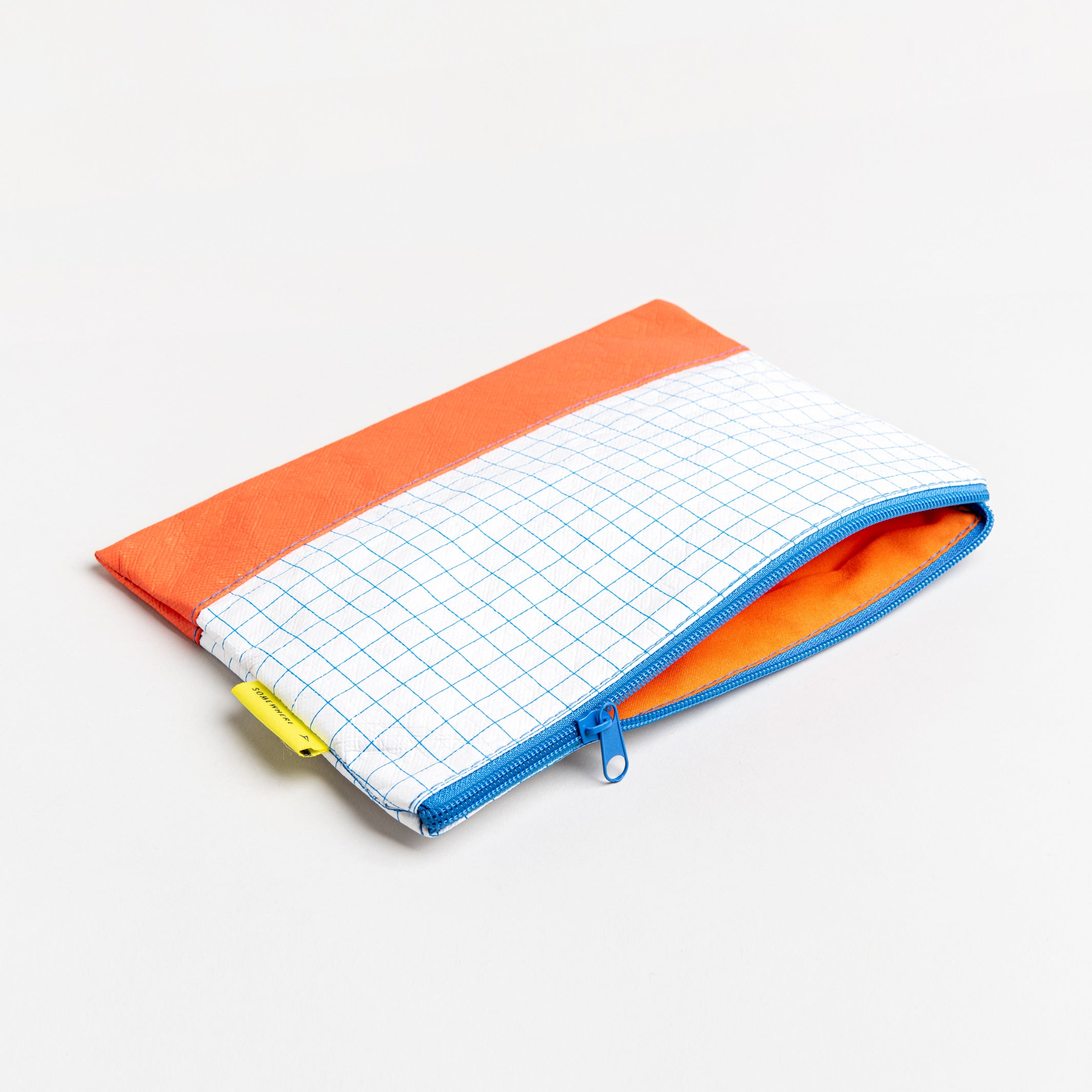 Organizer Pouch – Tyvek · 25x18 cm | Somewhere