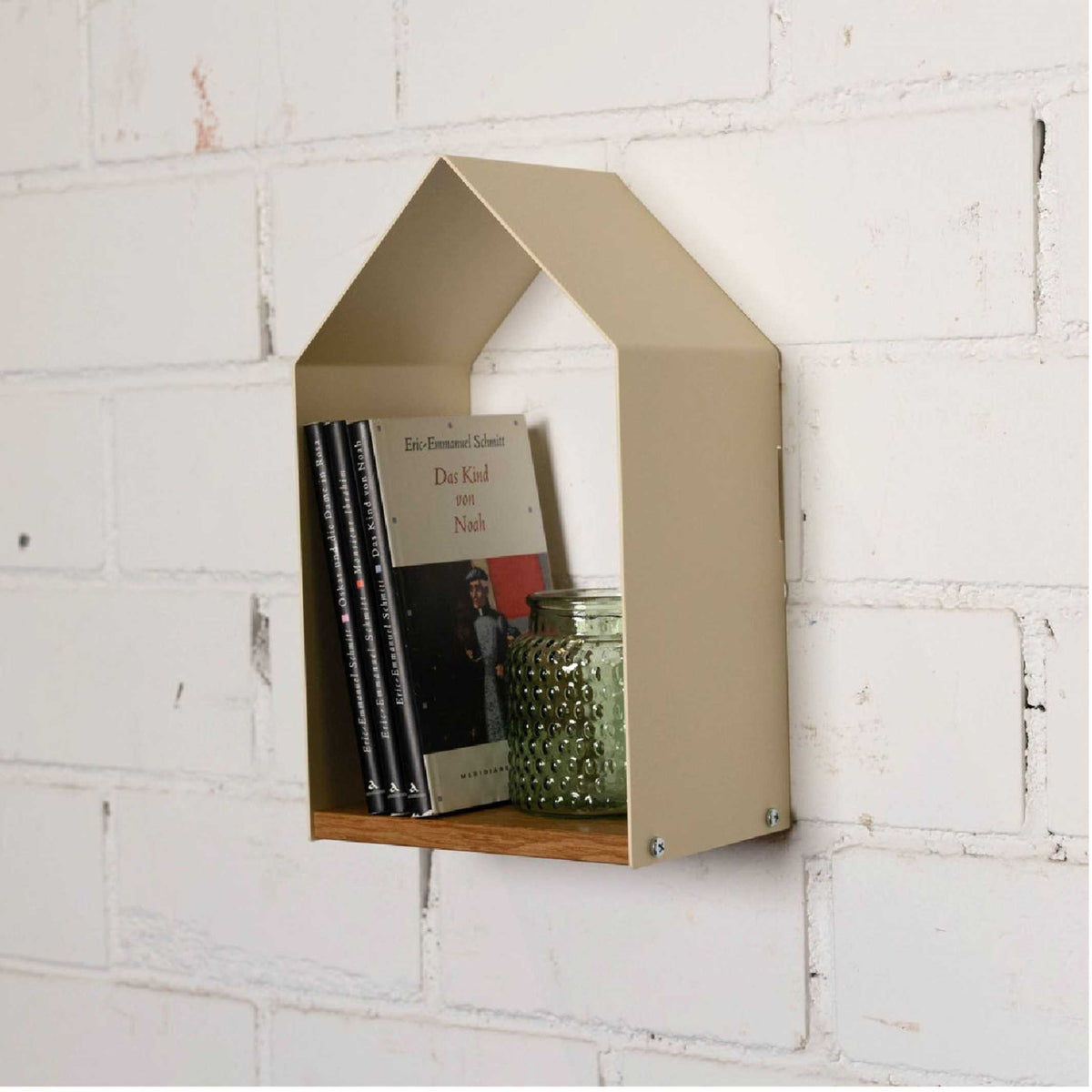 MAISON DE LA LITTÉRATURE DE FRIBOURG - Étagère murale et bibliothèque | Studio Hase