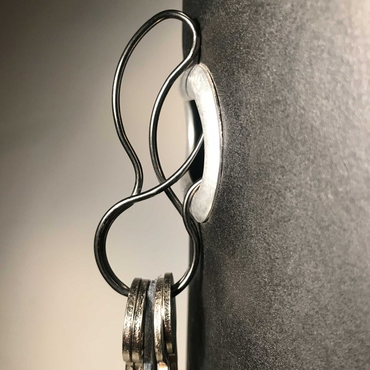 KEYBUNNY STEALTH BLACK - Porte-clés avec clip de retenue | lapin clé