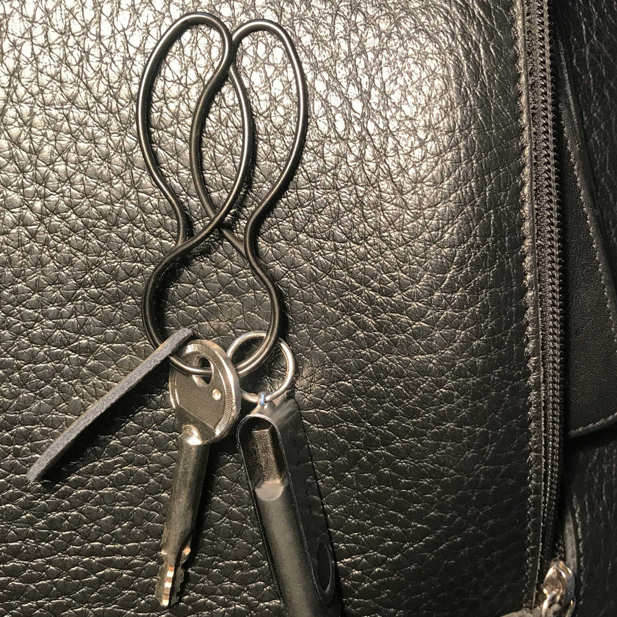 KEYBUNNY STEALTH BLACK - Porte-clés avec clip de retenue | lapin clé