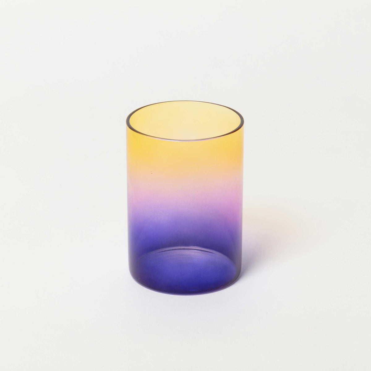 GRADIENT GLASSES THREE TONE - dreifarbige Trinkgläser Blau, Pink & Gelb im 2er Set | Block Design