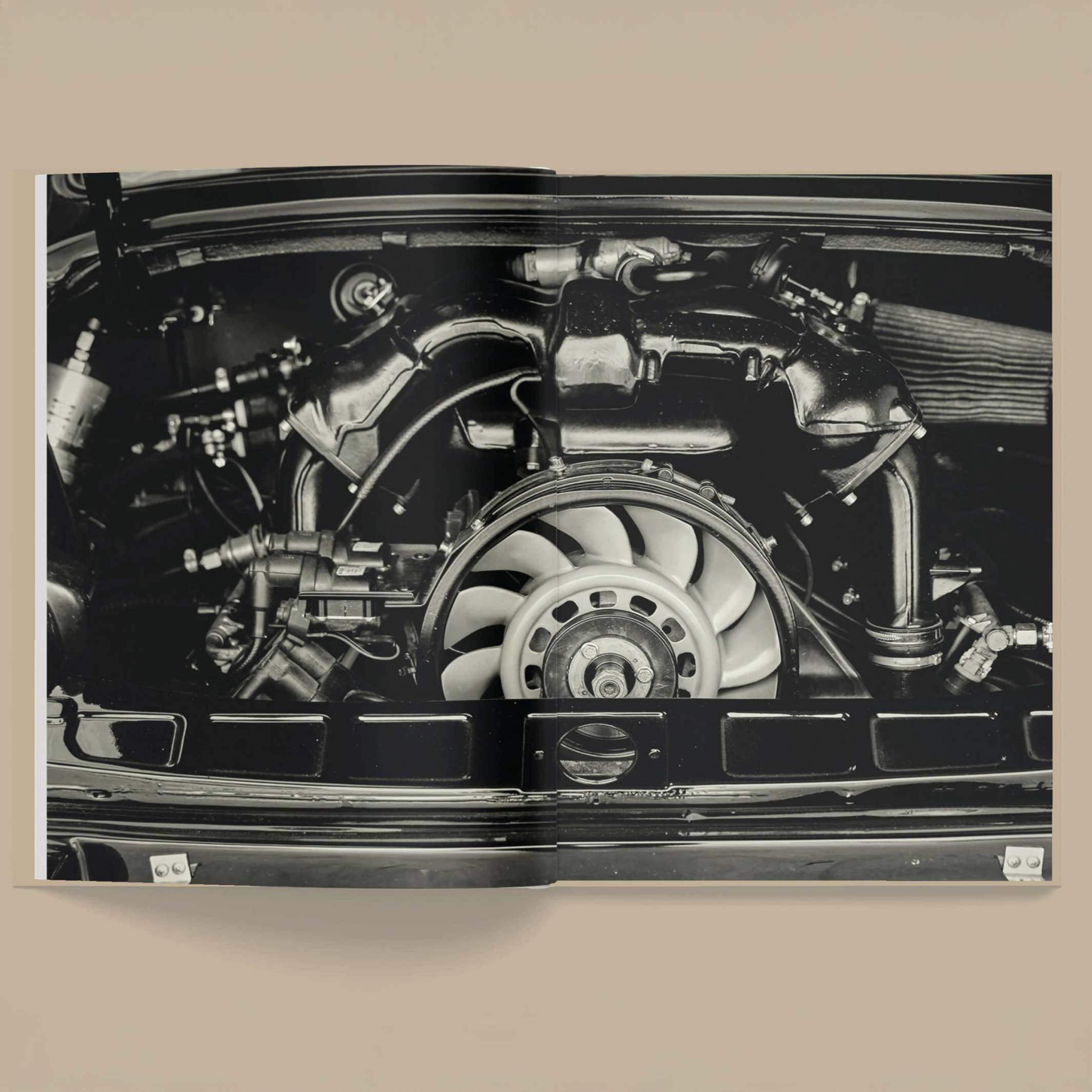 UNDER THE SUN - Vol. 1 Porsche Buch - 200 Seiten | Mirage