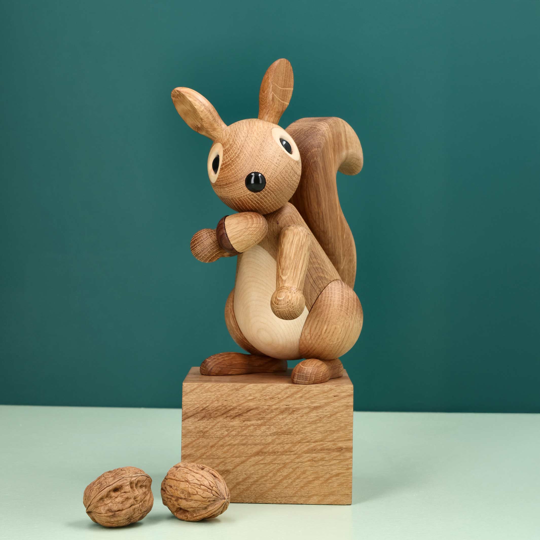 HONEY - großes Eichhörnchen - hölzerne Dekofigur 19 cm hoch | Chresten Sommer | Spring Copenhagen