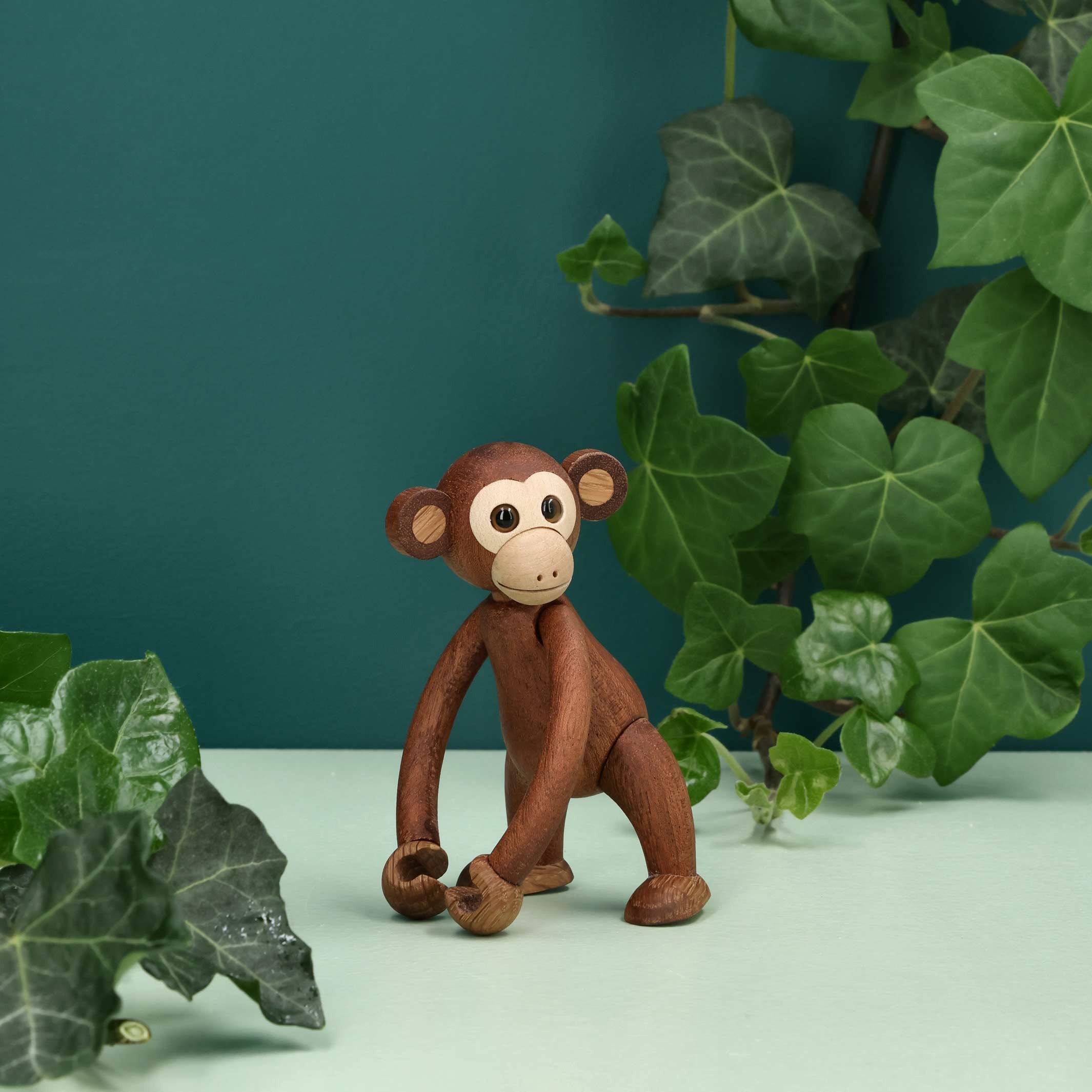 FLIP - medium-sized wooden decorative Monkey - 11 cm | Chresten Sommer | Spring Copenhagen