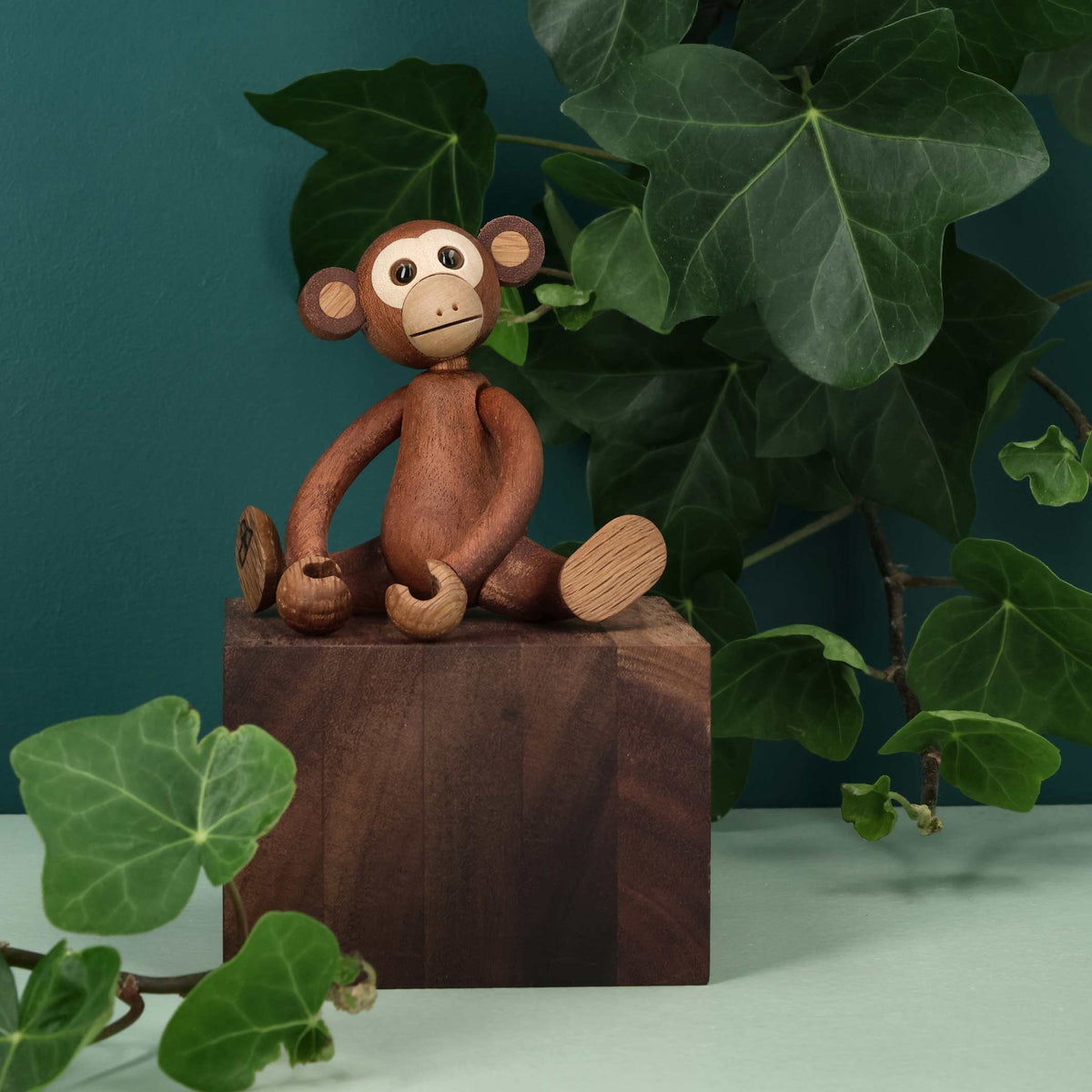 Wooden Monkey Flip – Oak · 11 cm | Spring Copenhagen