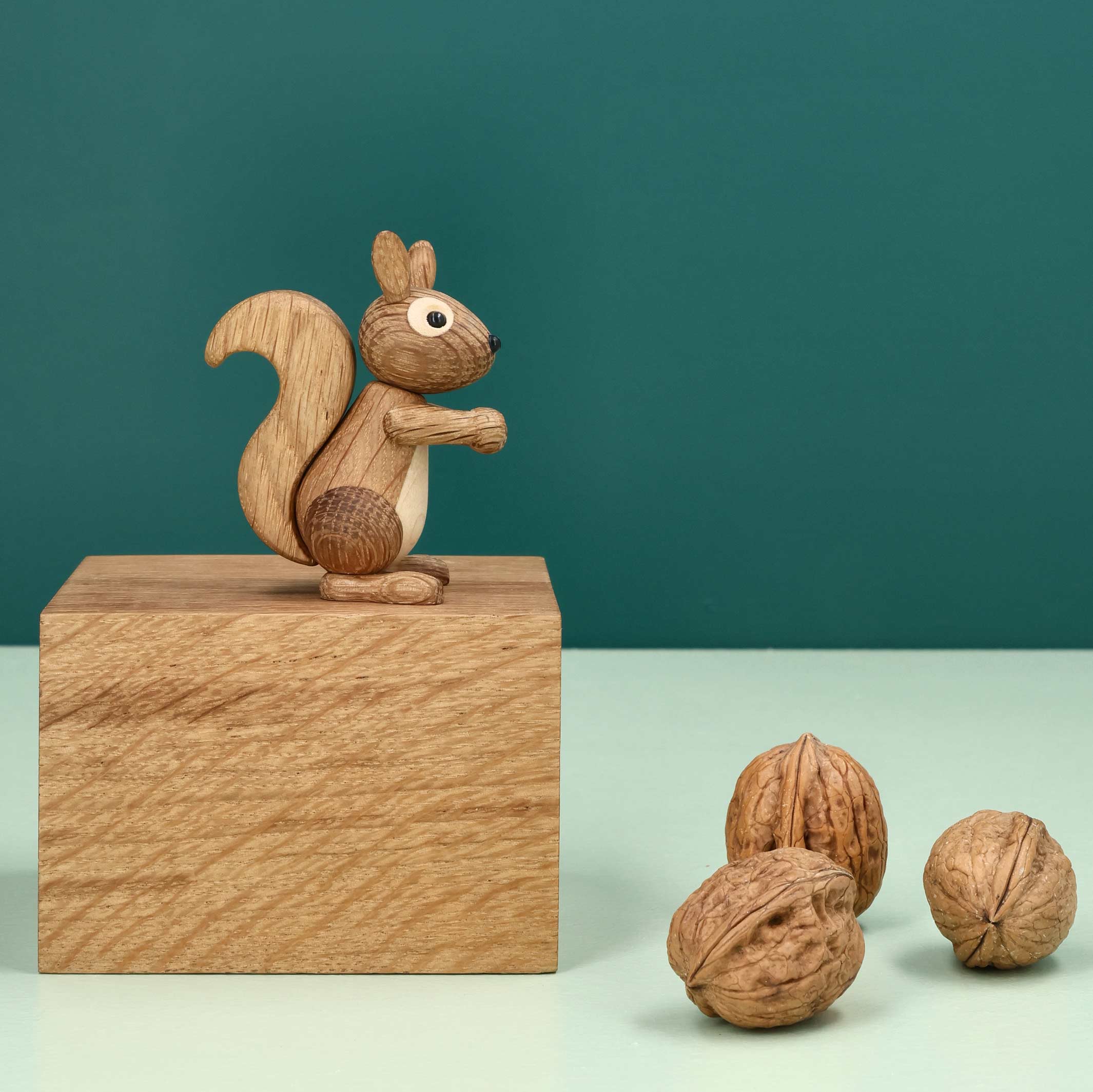 CHIPPY - Mini Eichhörnchen - kleine hölzerne Dekofigur - 7,5 cm hoch | Chresten Sommer | Spring Copenhagen