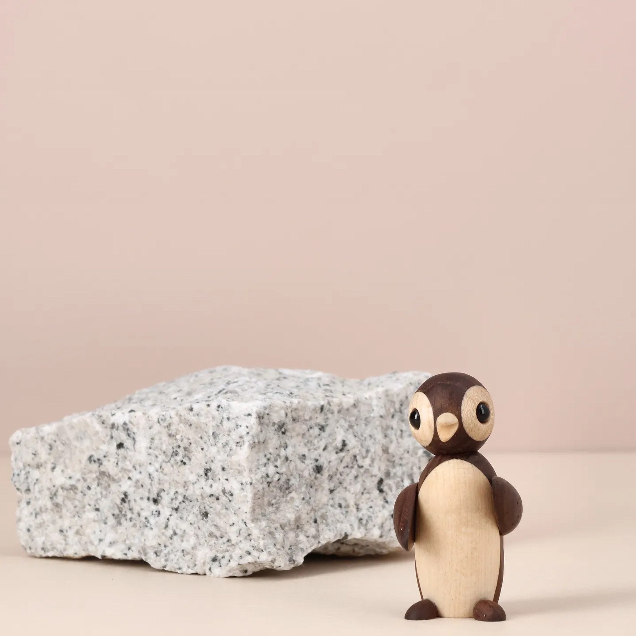 FROST - Mini Pinguin - kleine hölzerne Dekofigur 6 cm hoch | Chresten Sommer | Spring Copenhagen