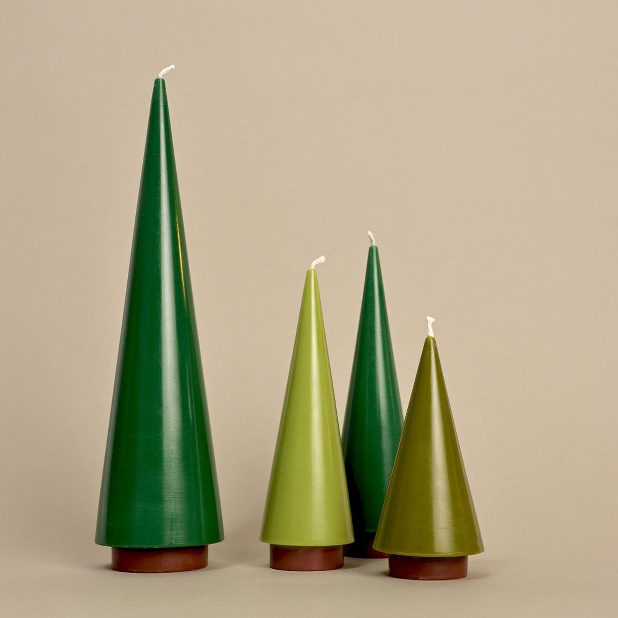 CHRISTMAS CANDLE TREE XL - Emerald Green Christmas Candle, 22 cm high | not the girl who misses much