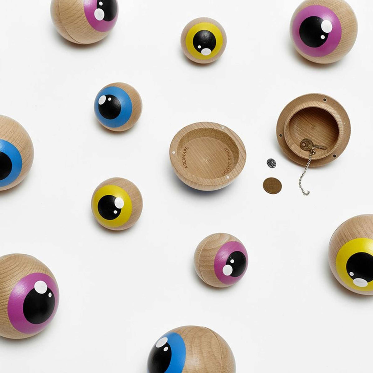 EYE HIDE - Øjen-opbevaringsboks - Dåse til piller, smykker, små gaver | Jonas Damon | Areaware