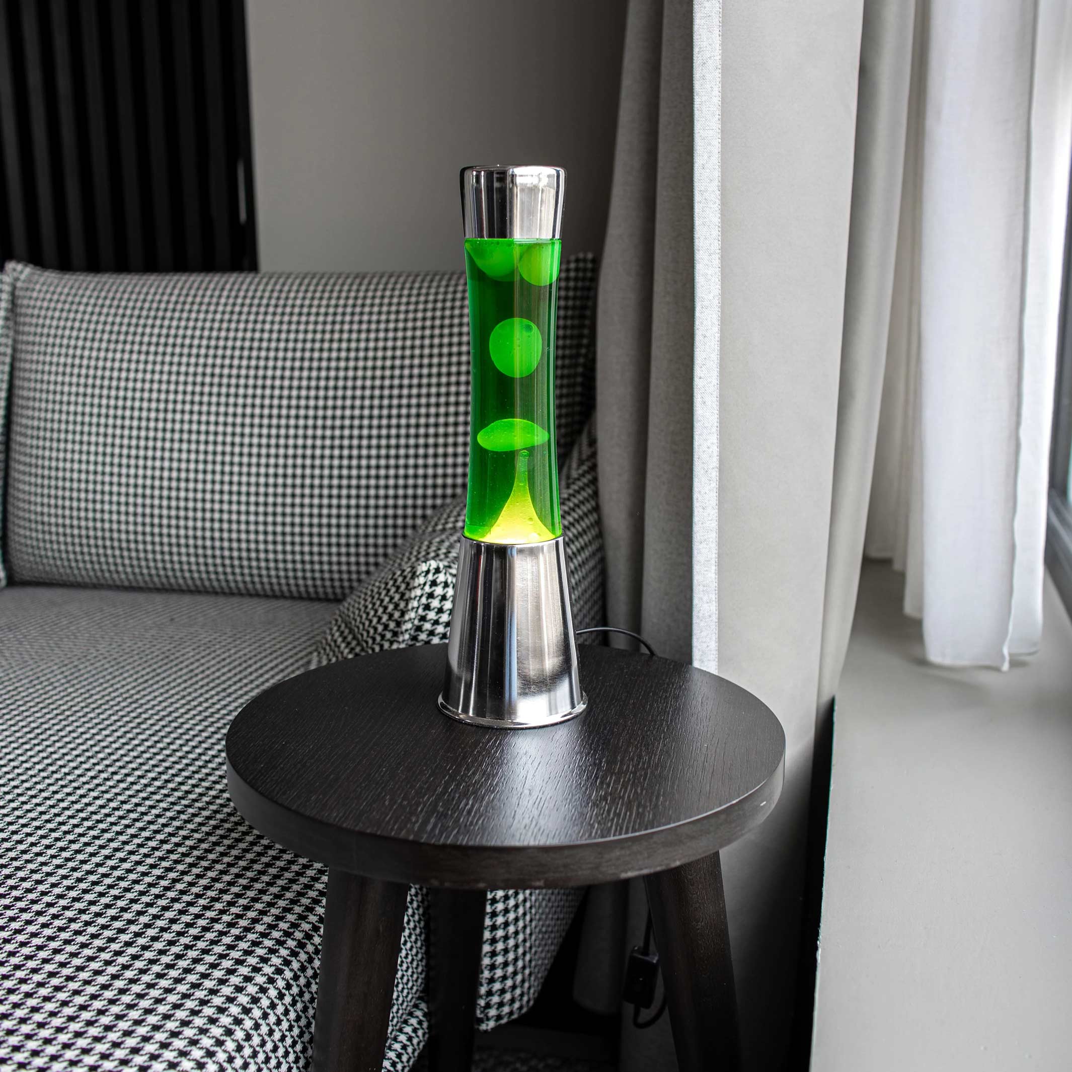 Lavalampe Tower – Chrom · Grüne Lava · Retro · 39,5 cm | Fisura · Tischlampe