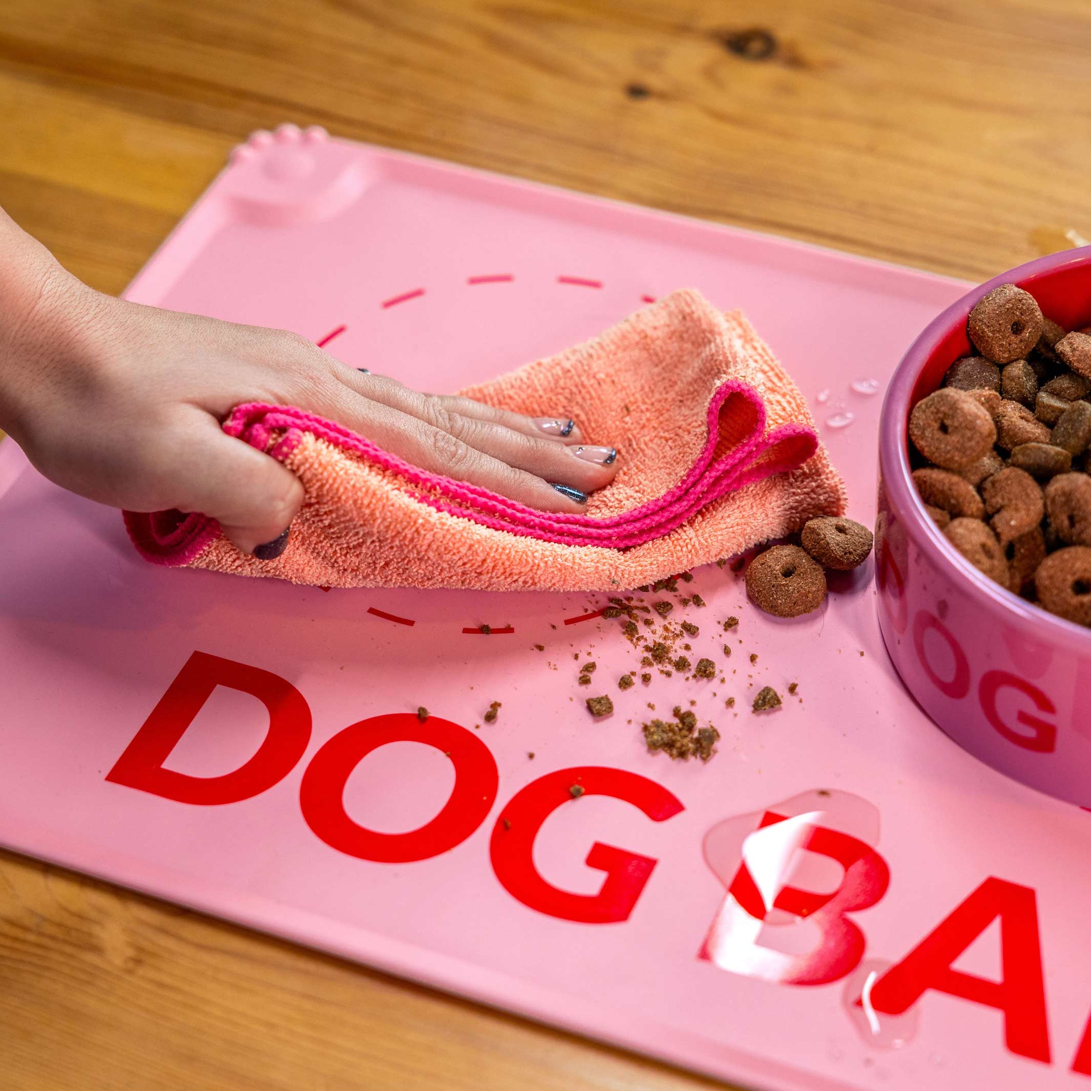 DOG BAR - Pink Feeding Mat for Pets - 42x30 cm | Fisura