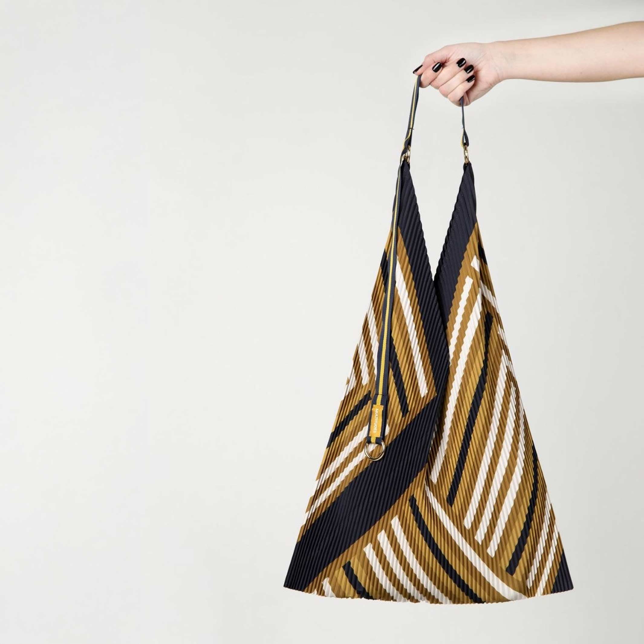 Y-Bag Grace – Pleated Satin, 30 × 60 cm | Multitudes
