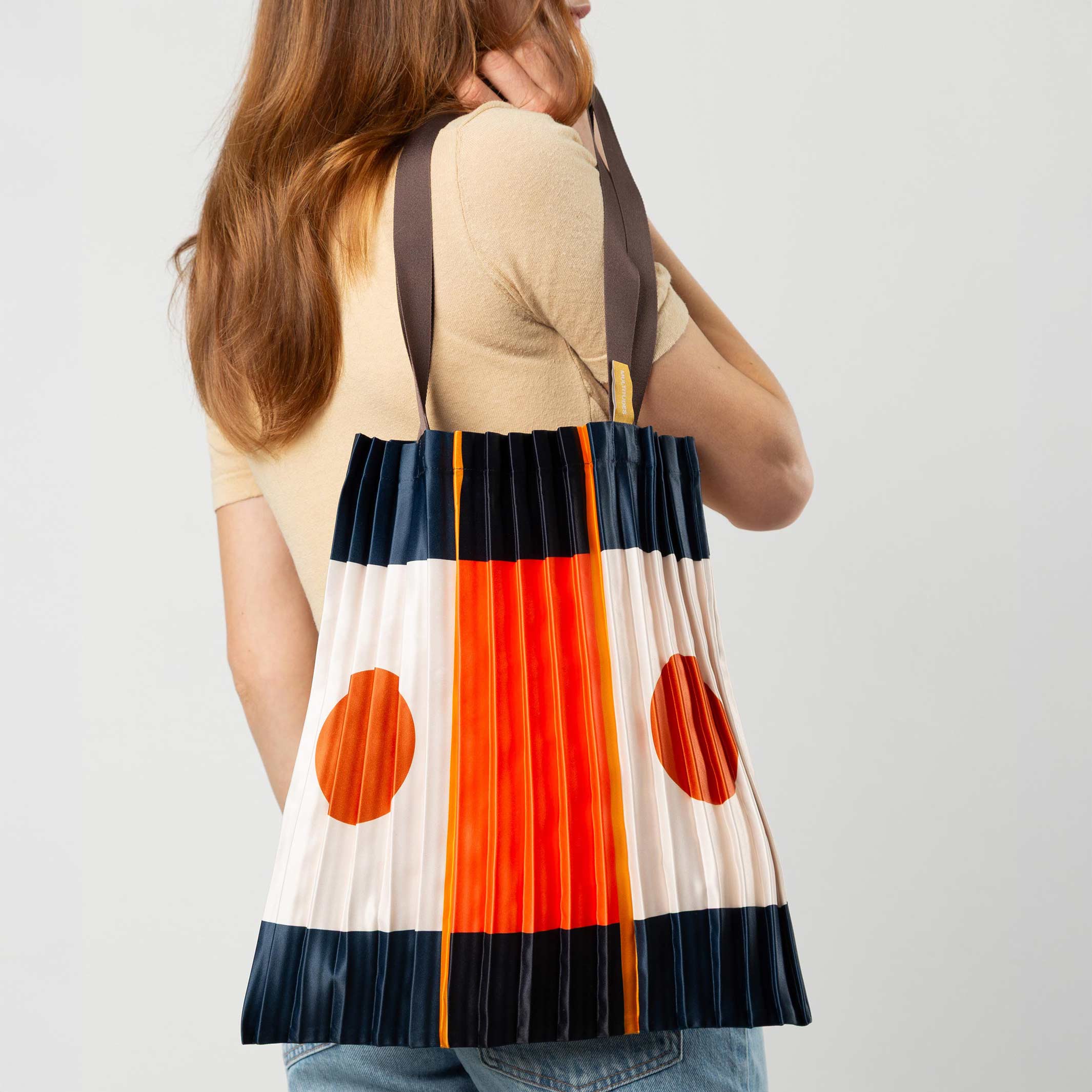 Tote Bag Pozzallo – plissiertes Satin, 40×48 cm | Multitudes