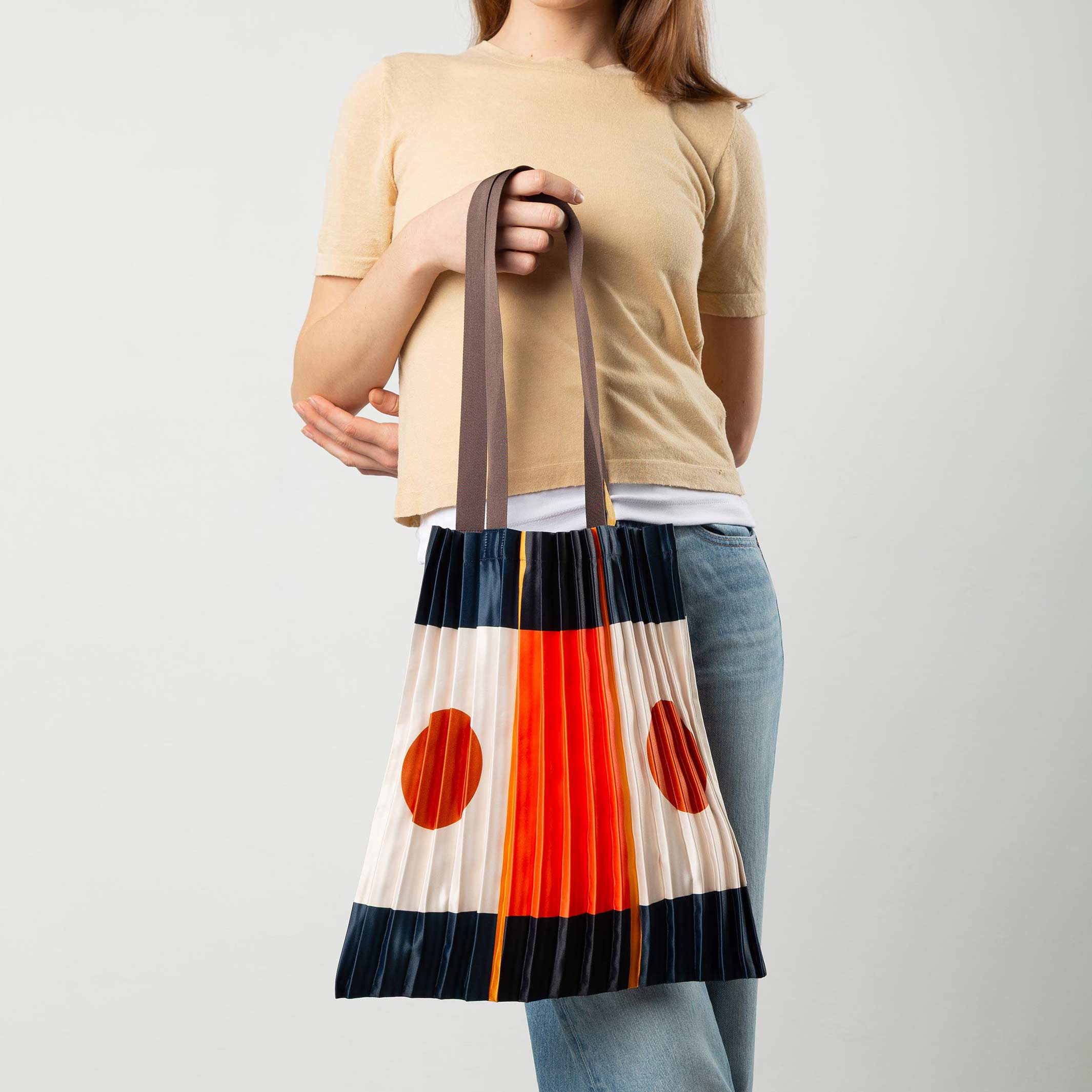 Tote Bag Pozzallo – Pleated Satin, 40×48 cm | Multitudes