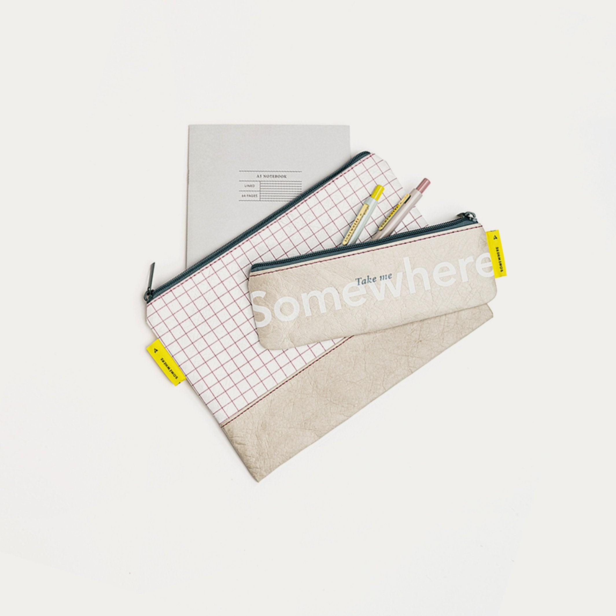 Organizer Pouch – Grey · Tyvek · 25x18 cm | Somewhere