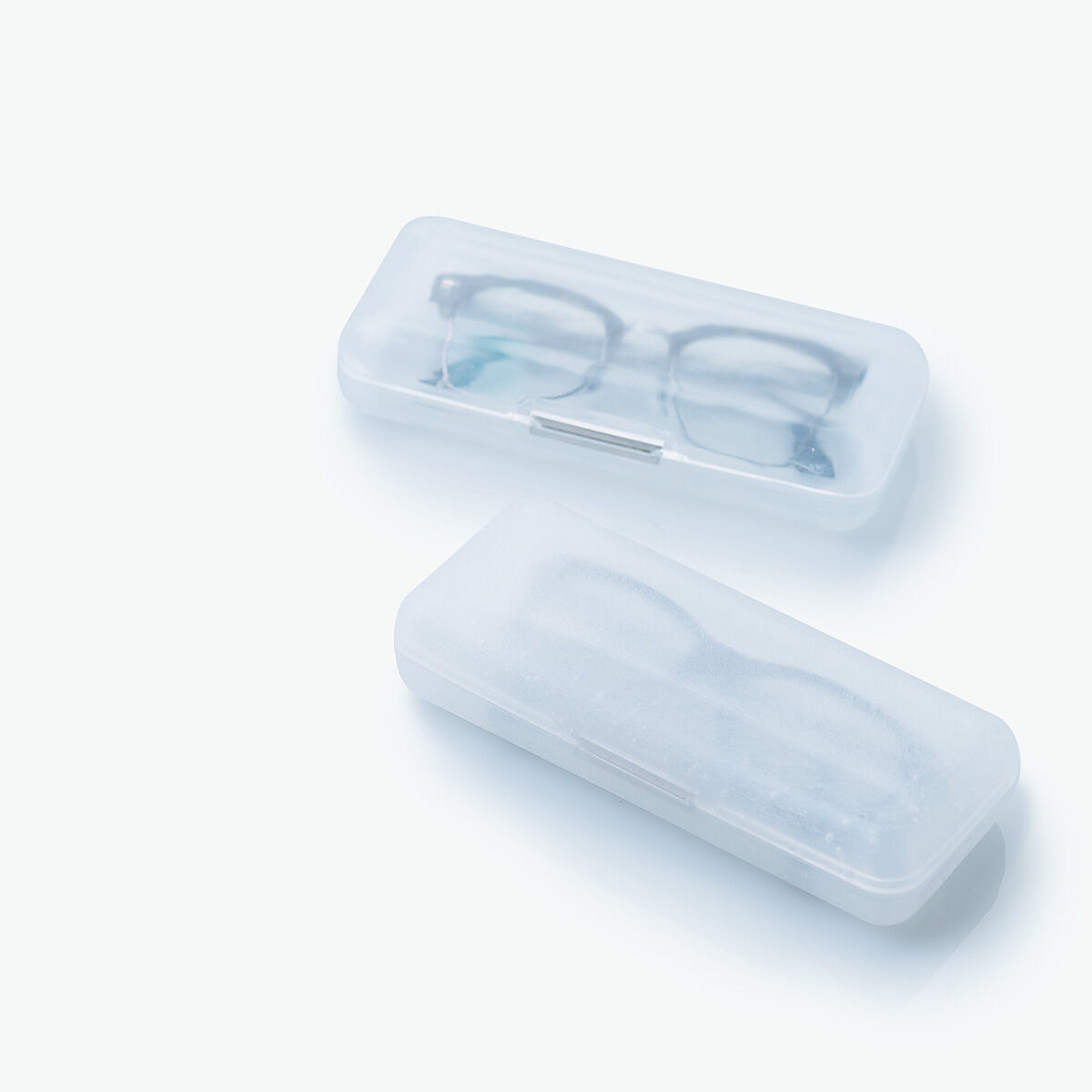 Brillenetui Iced Aged – Elastomer · 16,8 cm | 100percent