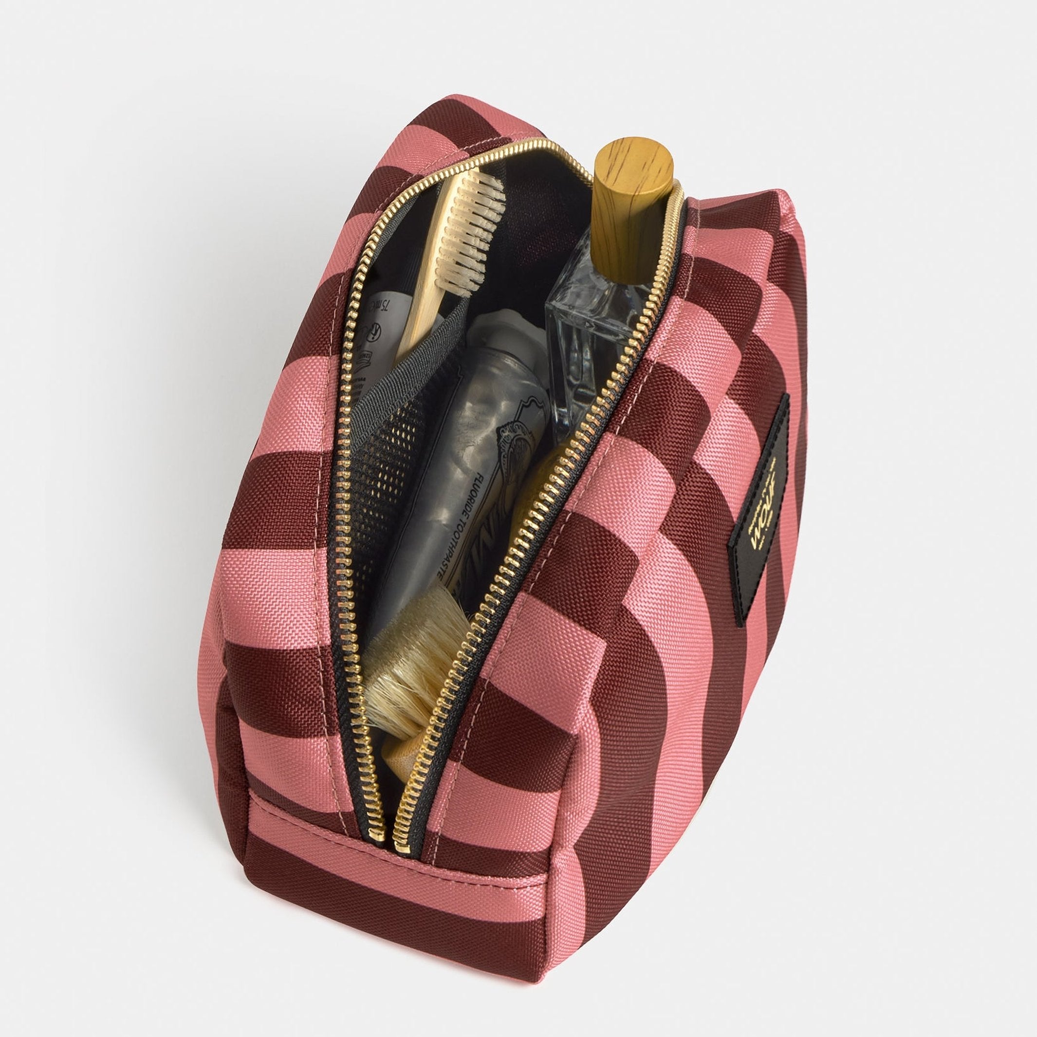 Toiletry Bag Sophie – Pink · Striped Print · Recycled · 20 cm | Wouf