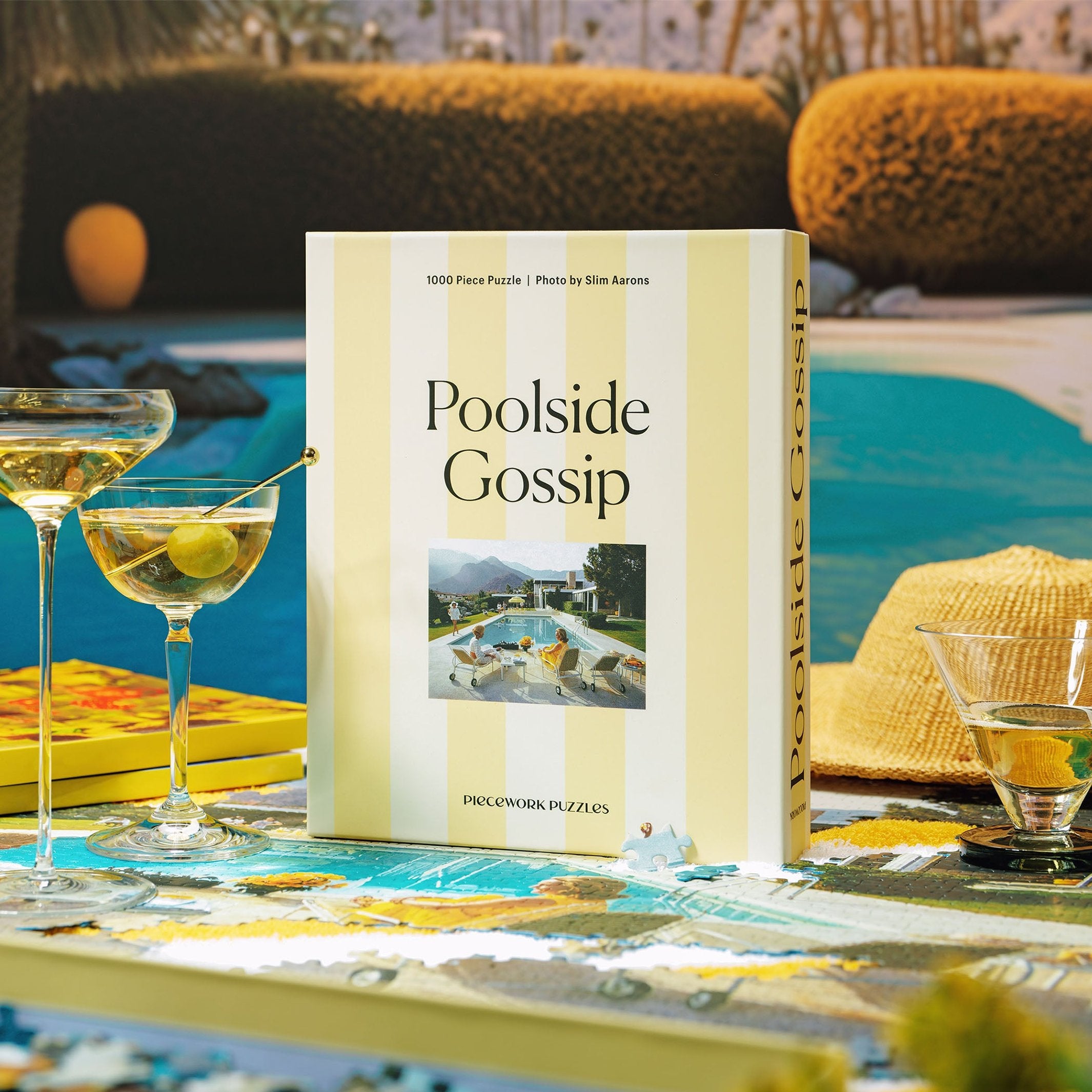 Puzzle "Poolside Gossip" – 1000 Teile · 49 × 68 cm | Piecework