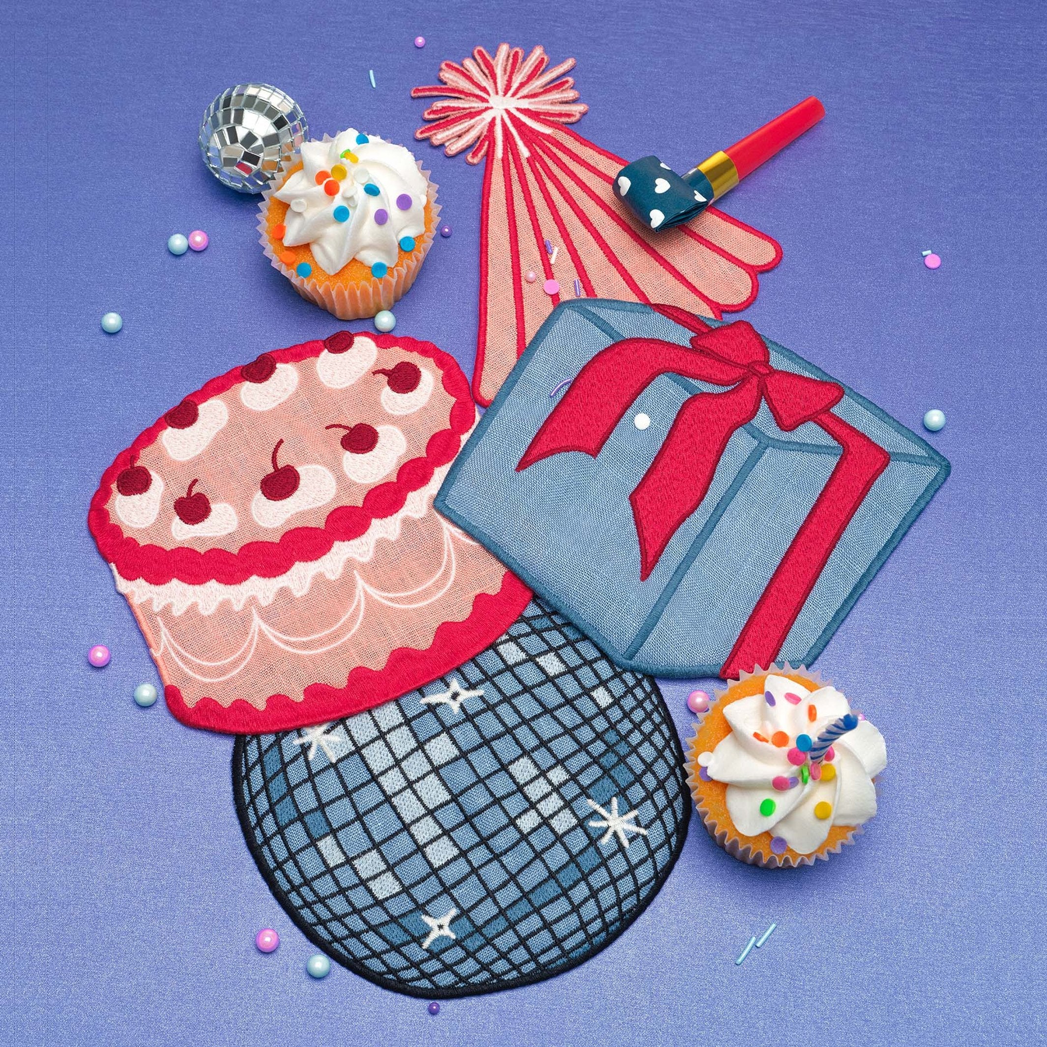 Cocktail Napkins Birthday – Linen · Set of 4 | Piecework