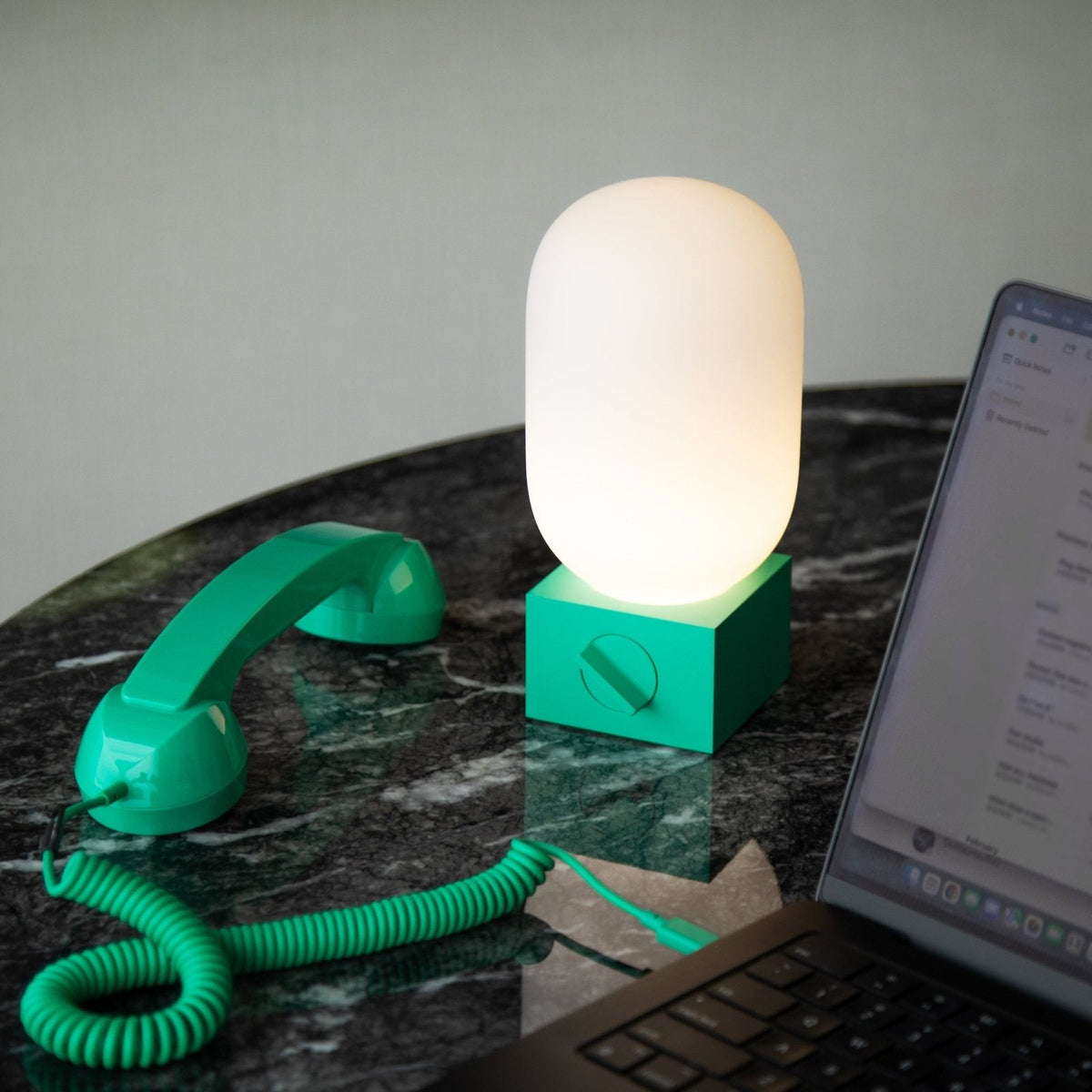 Akku-Leuchte "POP Light" – Sandstein · 23 cm | Native Union