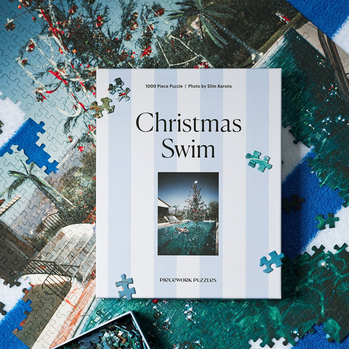 Slim-Aarons-Puzzle "Christmas Swim" – 1000 Teile | Piecework