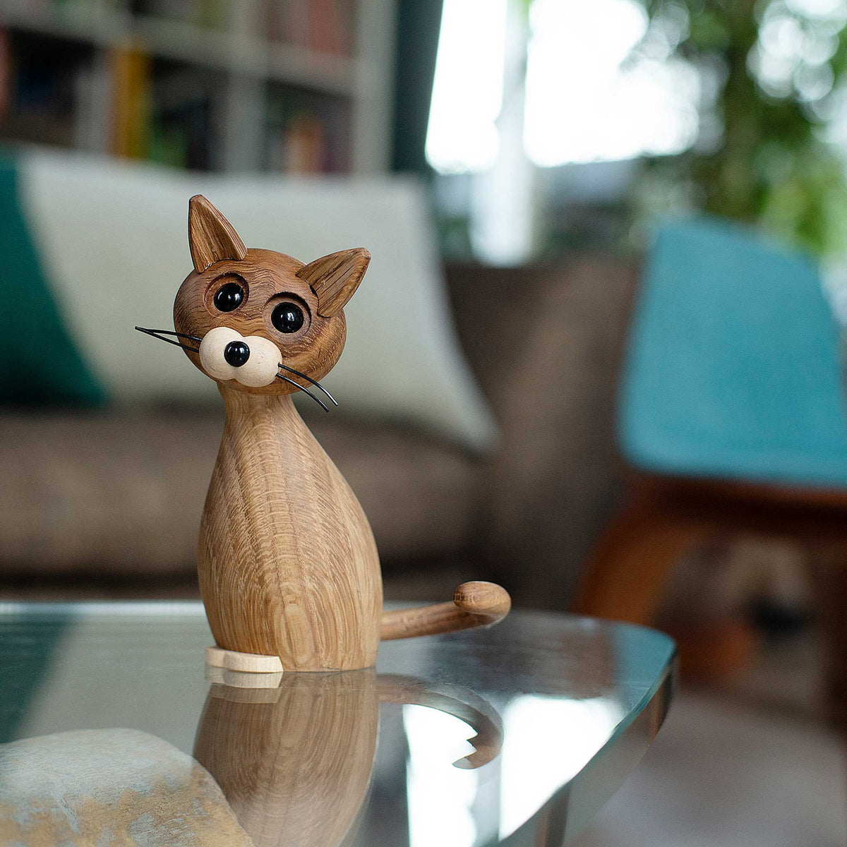 LUCKY THE CAT | drôle de petit CHAT | FIGURINE DÉCORATIVE en bois | Chresten Sommer | Spring Copenhagen