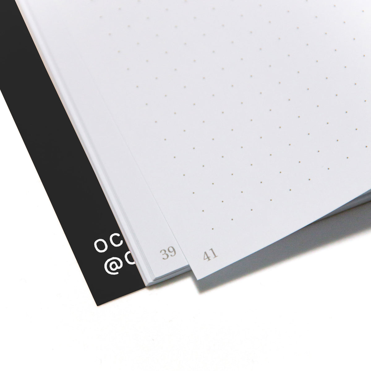 HURT | Schwarzes NOTIZBUCH | A5 mit Punktraster | Octàgon Design