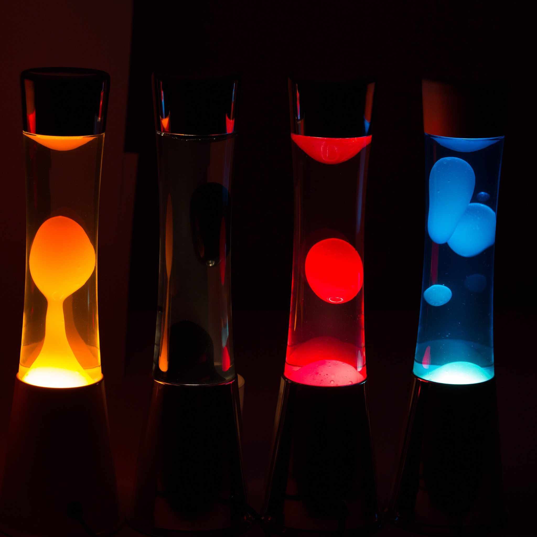 LAMPE LAVAL | LAMPE LAVAL | Base chromée avec lave ambrée | Fisura