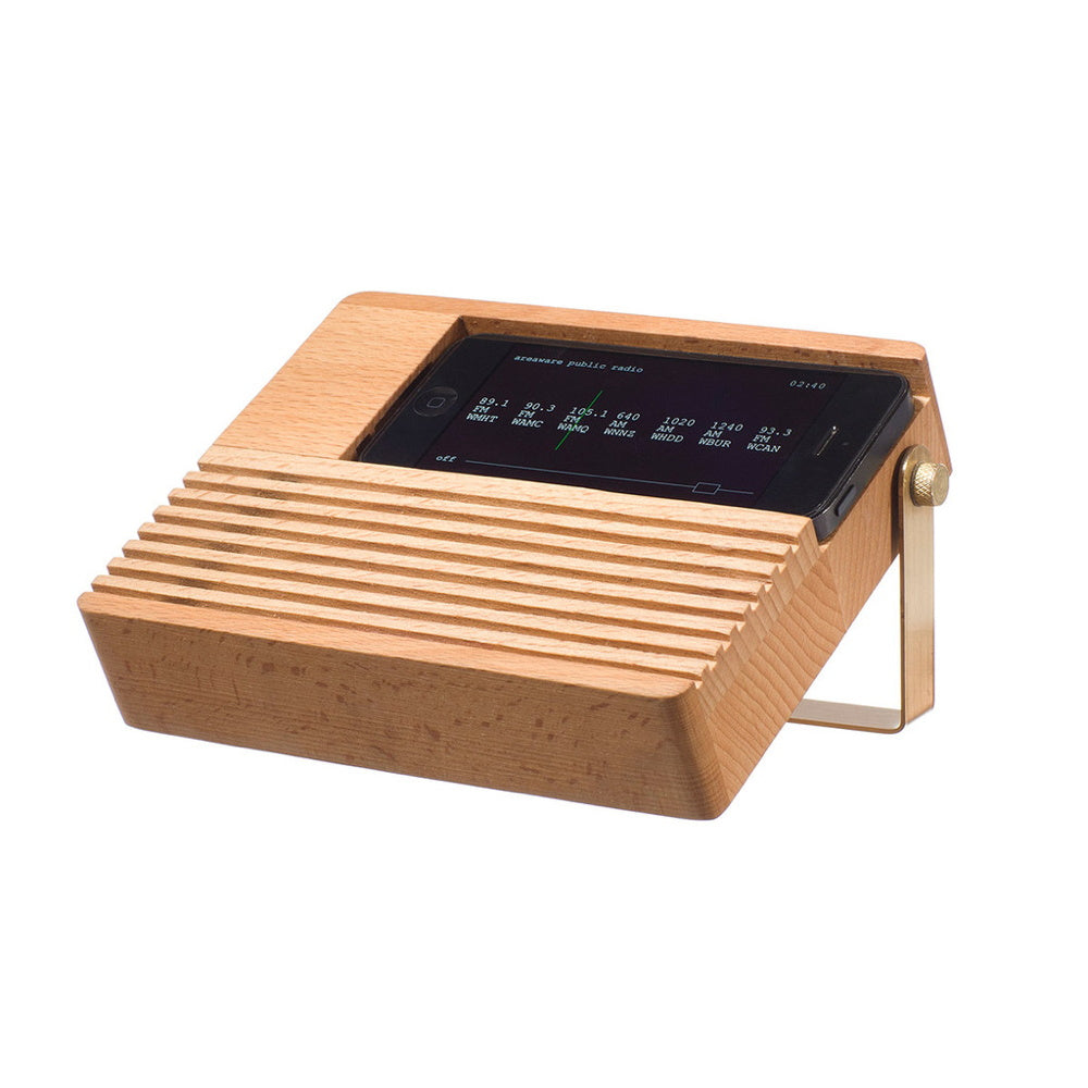 RADIO DOCK | iPhone 4&5 HALTERUNG im RADIO-Look | Jonas Damon | Areaware