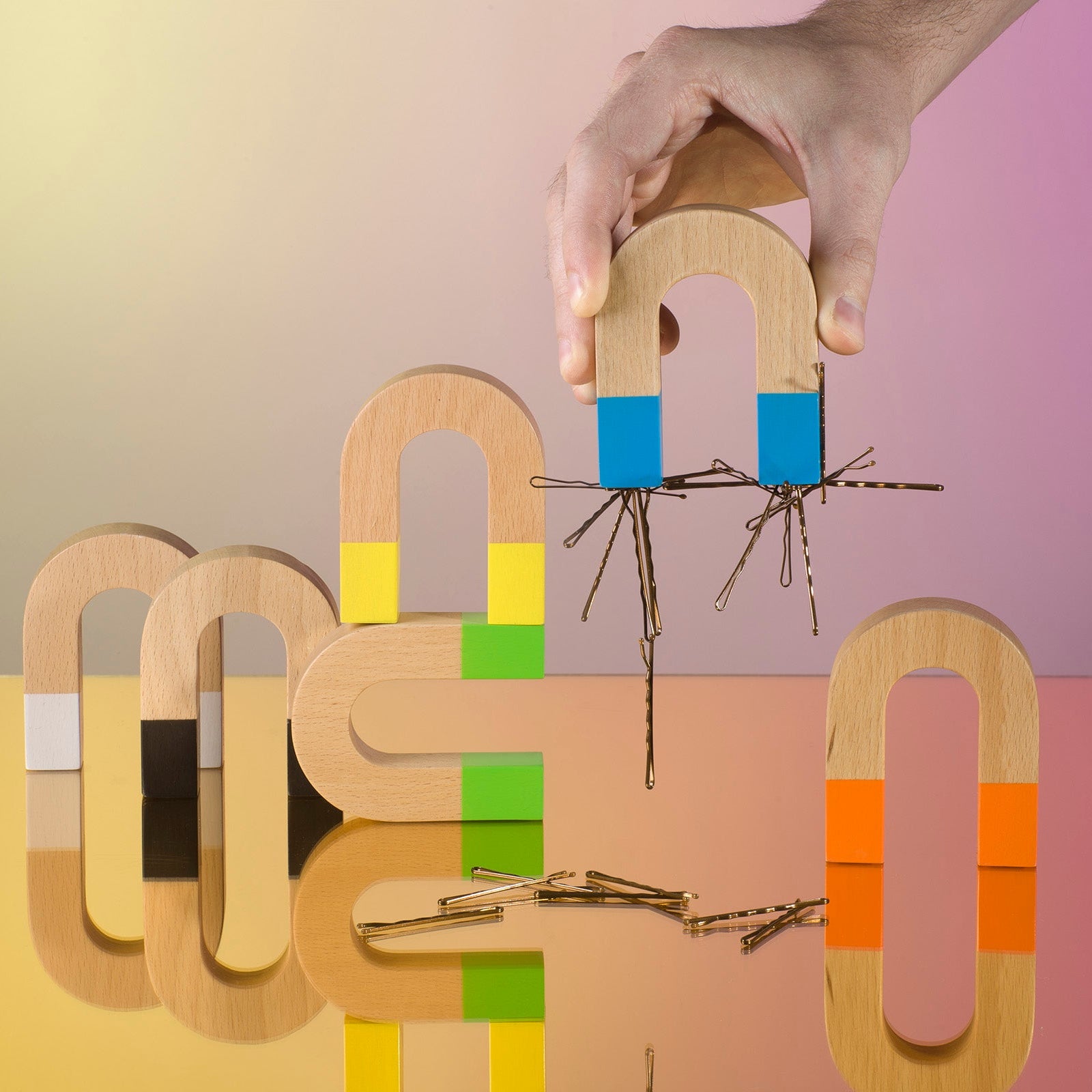 HUFEISEN - Holz-Magnet | Jonas Damon | Areaware