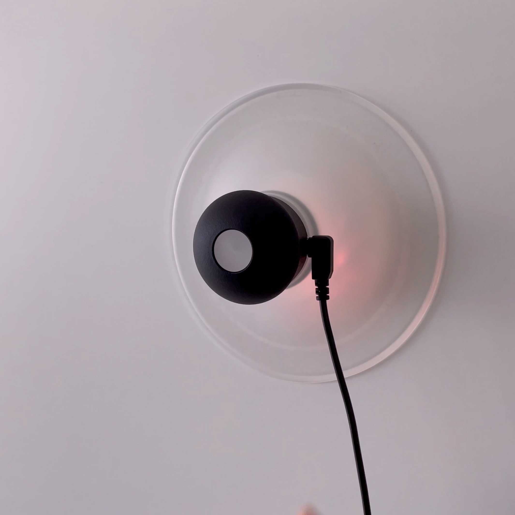 Lampe à piles avec ventouse | Néozoon