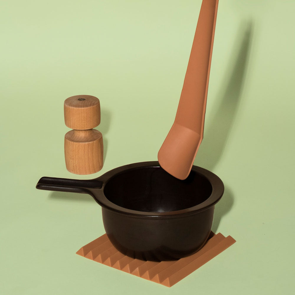 FLIP | foldable TRIVET | Shane Schneck | Ommo