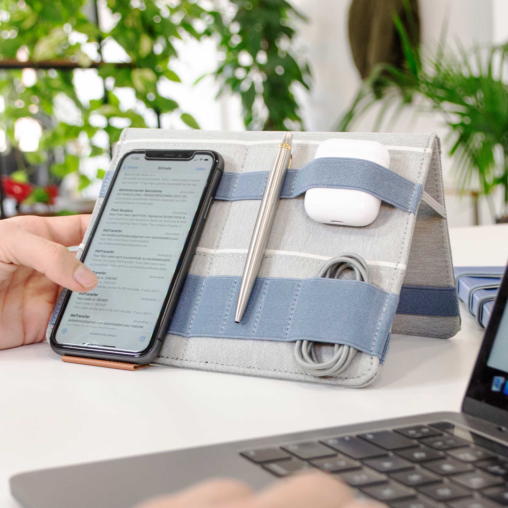 FOLD | 2-IN-1 portable DESKTOP ORGANIZER | 30x21 cm | beblau