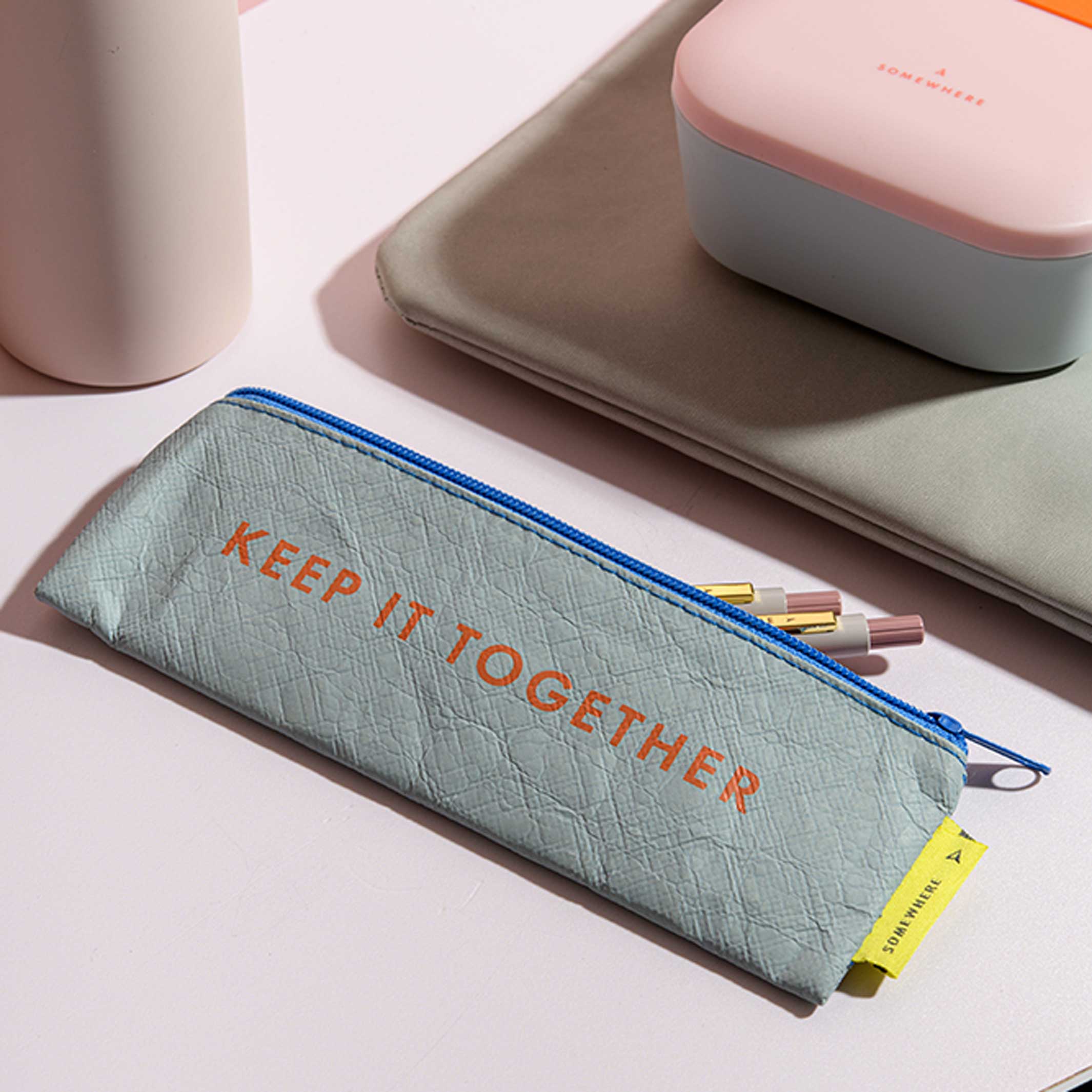 KEEP IT TOGETHER - TROUSSE Tyvek - 21x7 cm | Quelque part