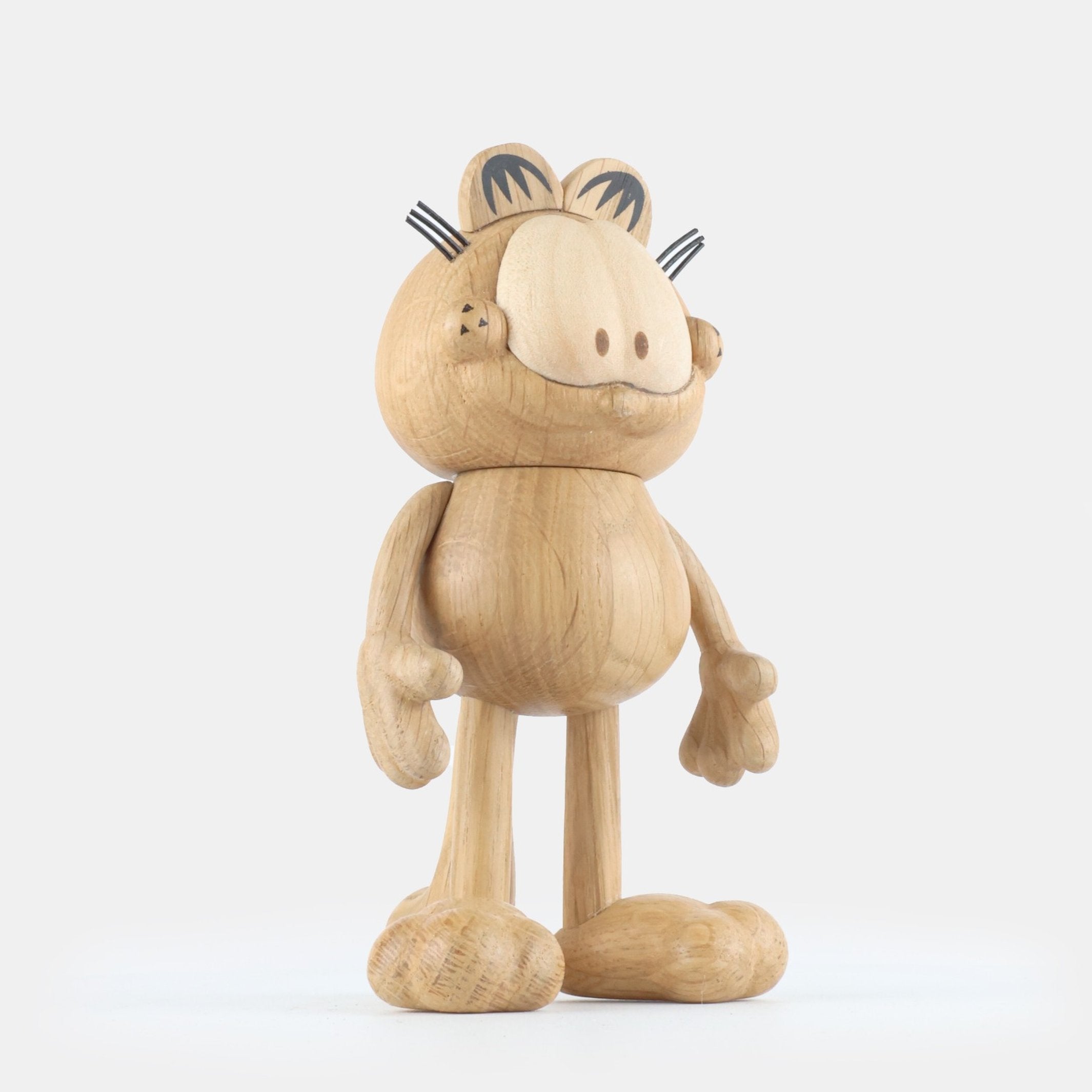 GARFIELD Large - wooden figure - Oak 24 cm high - Jakob Burgsø | boyhood