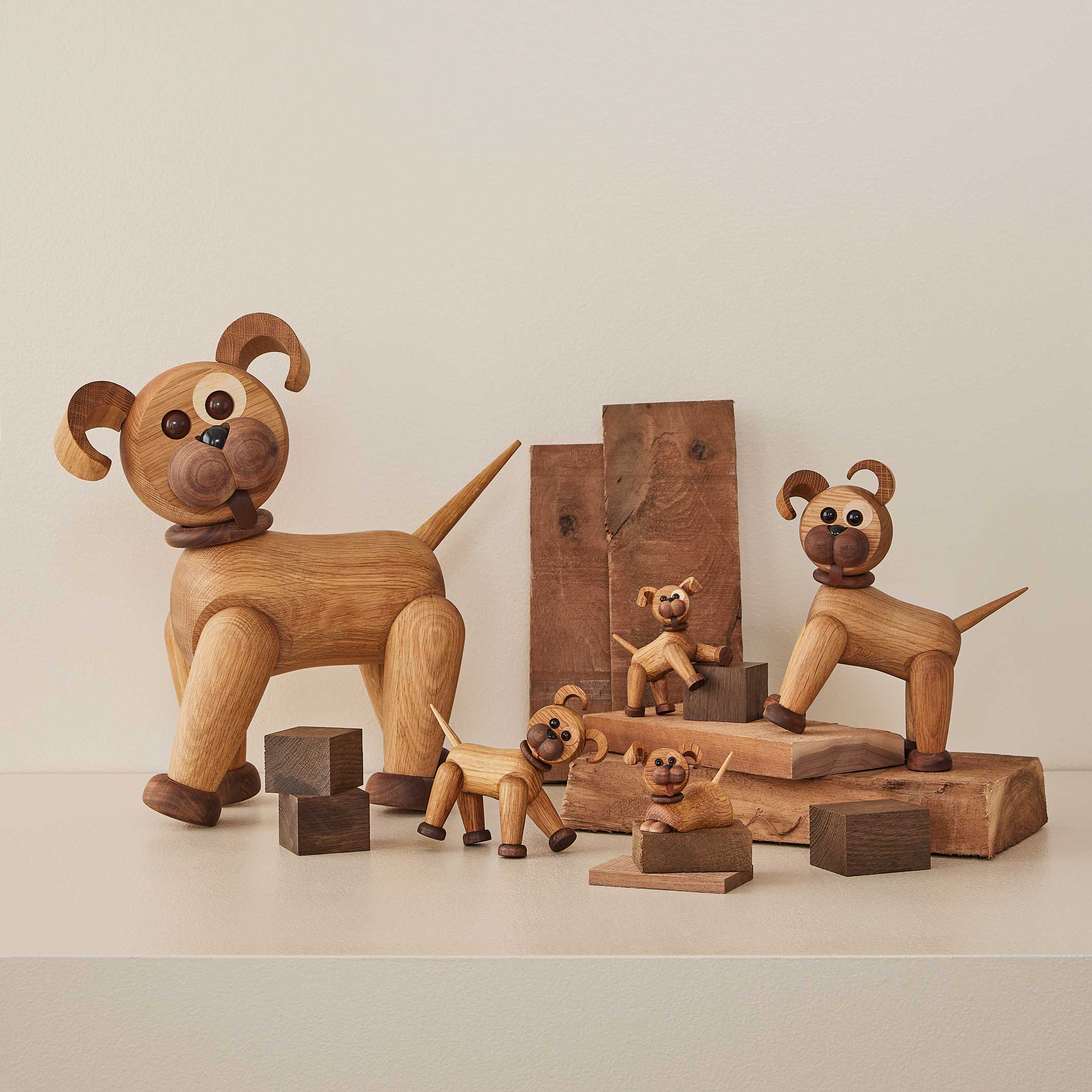 BUDDY | lustiger, mittelgroßer HUND | Holz-DEKOFIGUR | Chresten Sommer | Spring Copenhagen