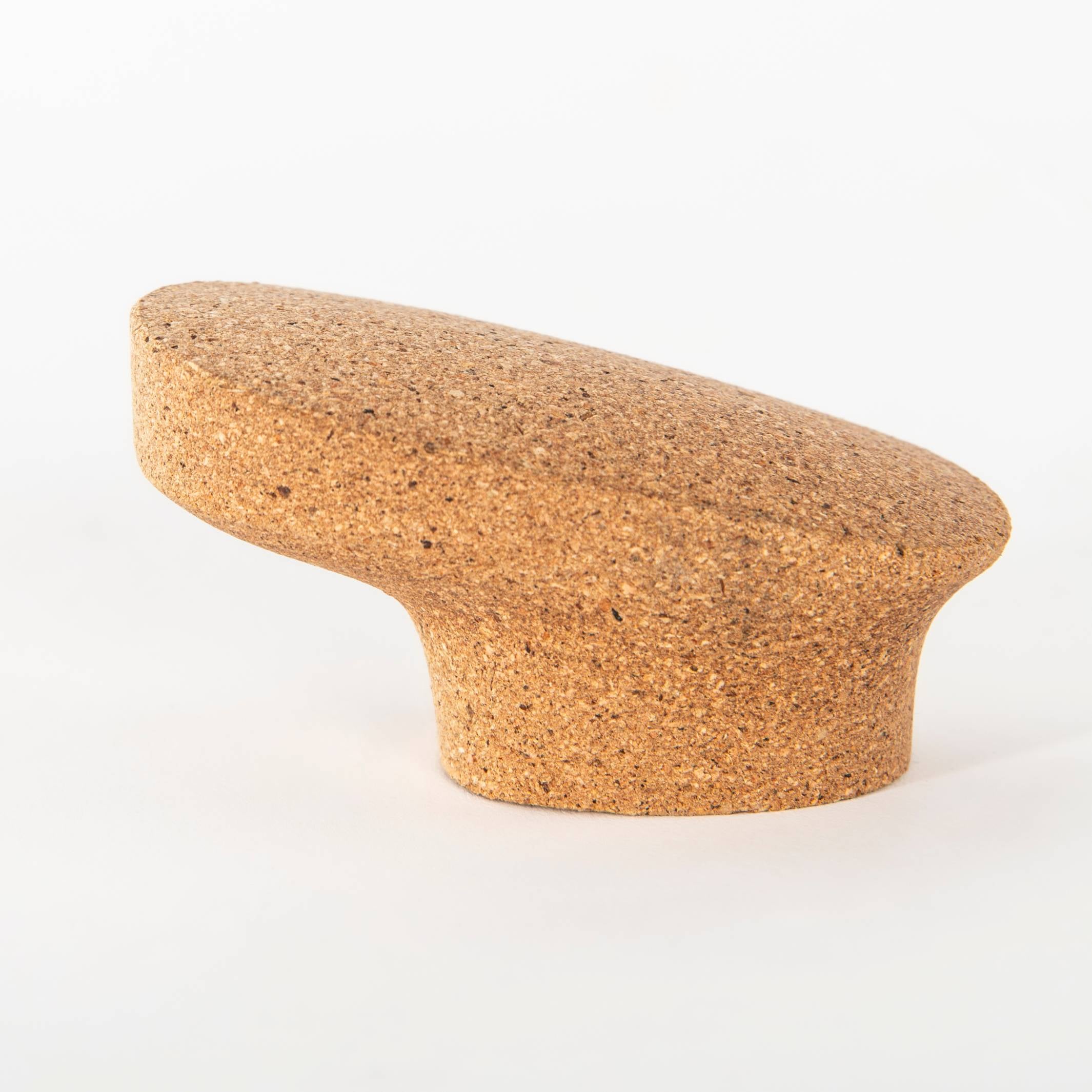 HAPPY FEET - patère - liège | Studio Christoph Steiger