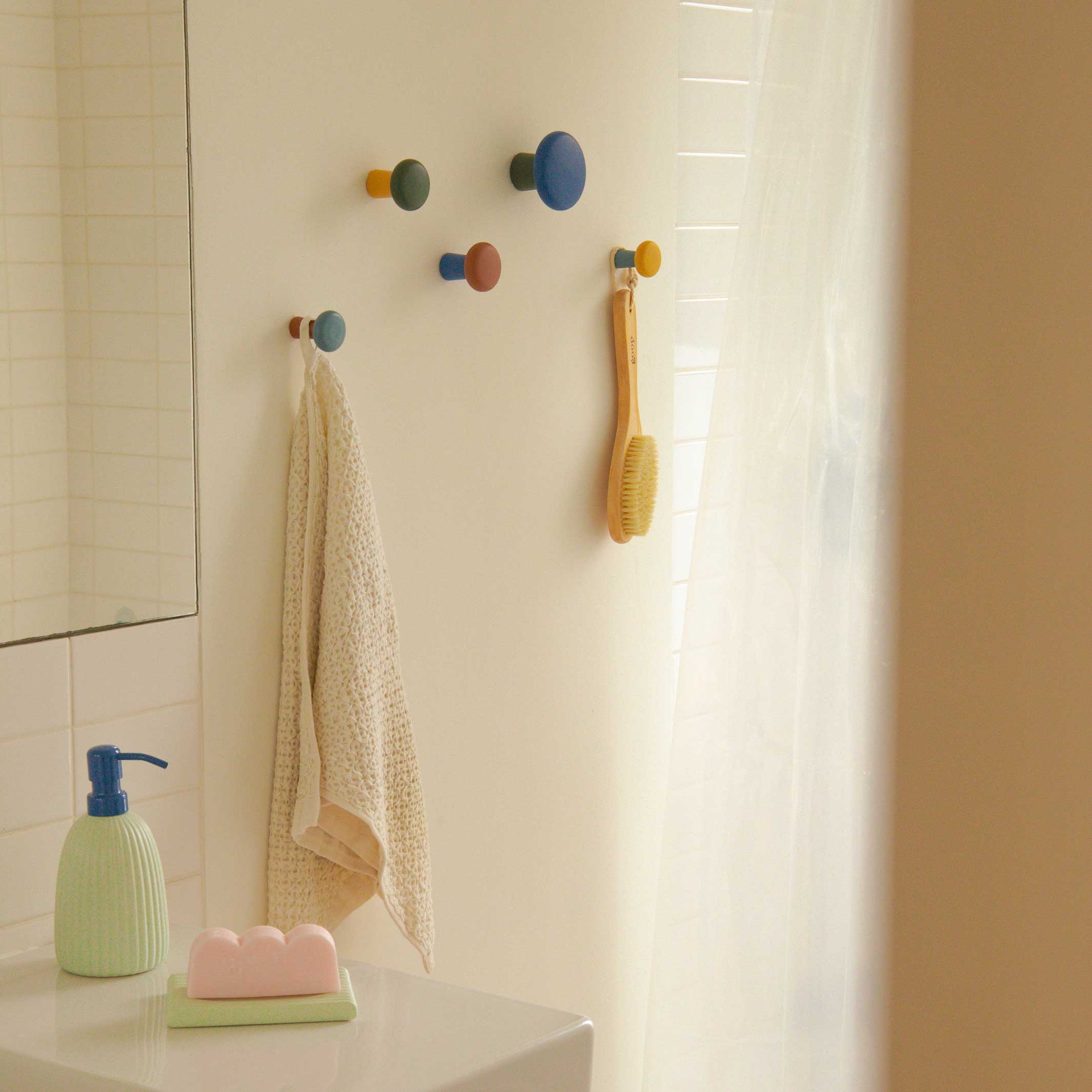 CROCHETS MURAUX HARBOR | verset. CROCHETS À MANTEAUX | Ensemble de 5 | Pat Kim | Connaissance de la zone