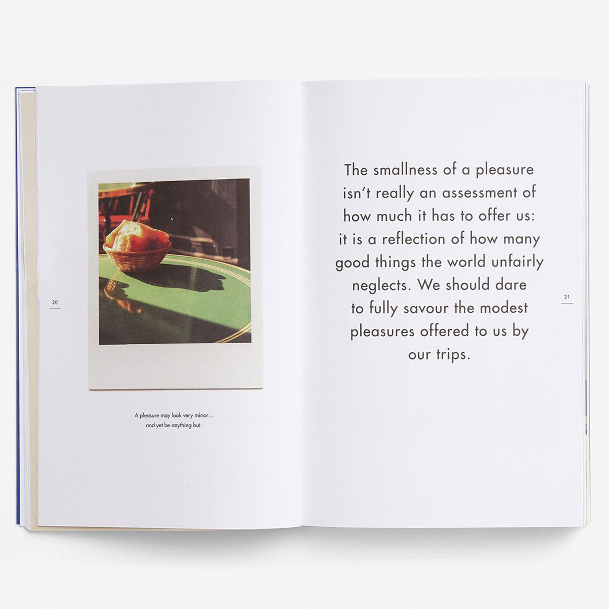 HOW TO TRAVEL | TRAVELING (NOTE-) BOOK | English Edition | The School of Life