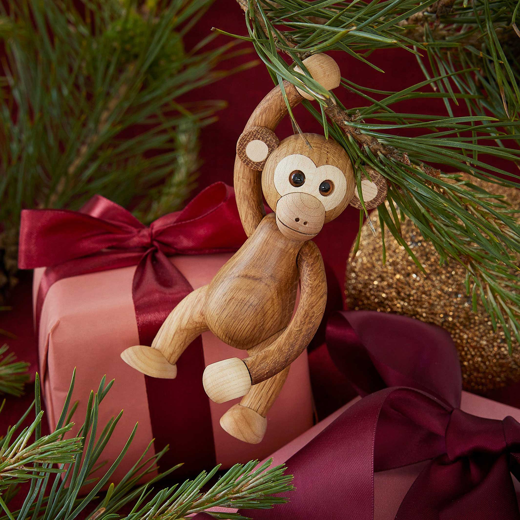 JOLLY - mittelgroßer beweglicher Affe - Holz-Dekofigur 11 cm hoch | Chresten Sommer | Spring Copenhagen