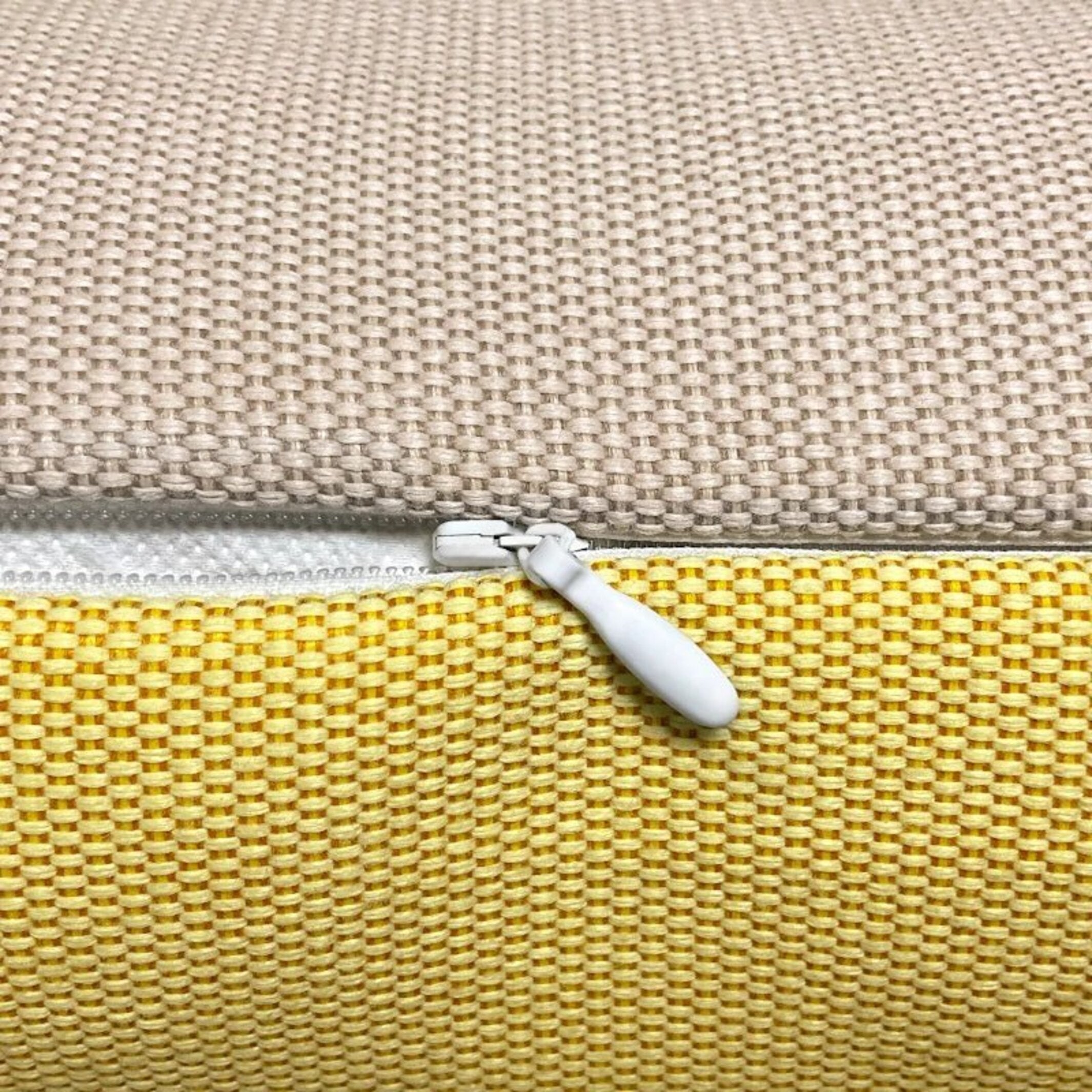 SONNE & SAND - Outdoor Kissen - zweifarbig | hum