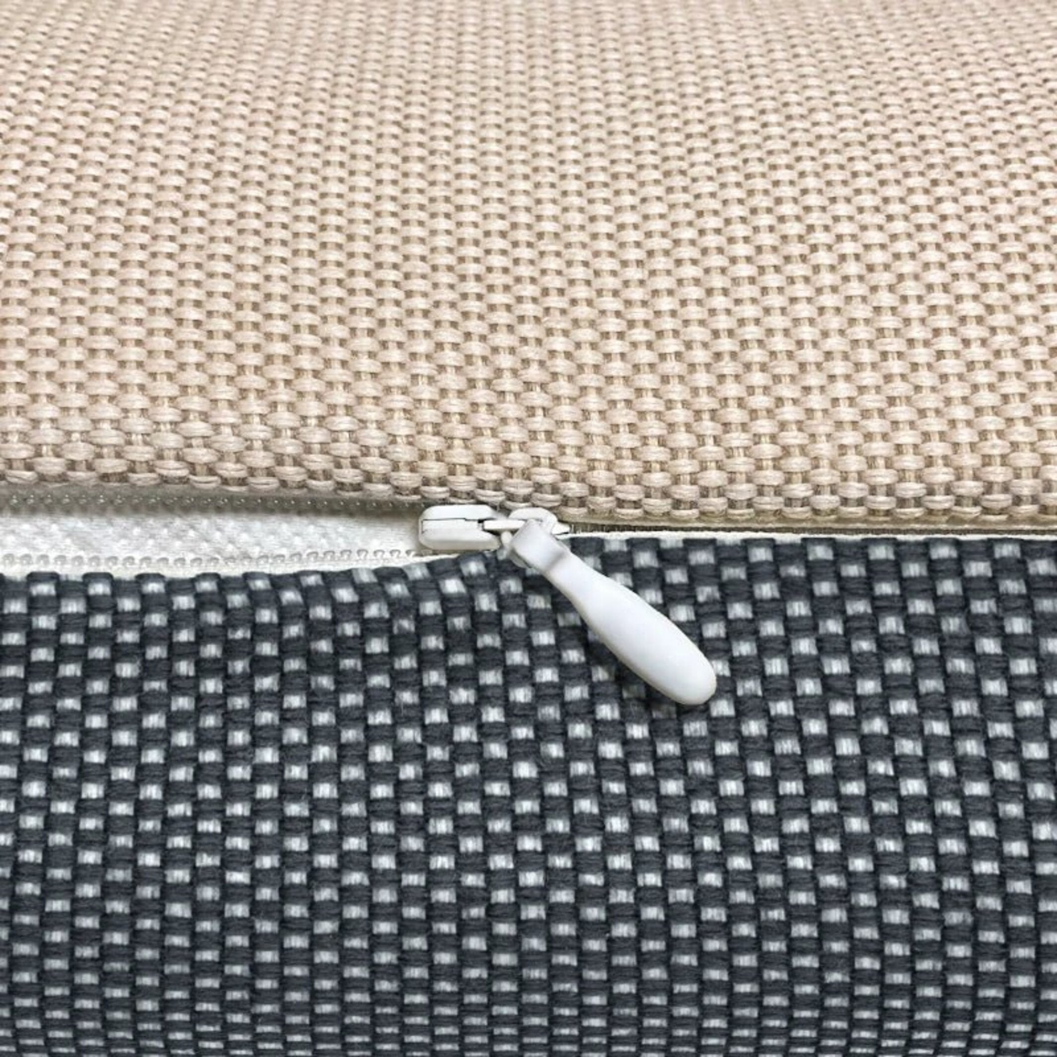 STAHL & SAND - Outdoor Kissen - zweifarbig | hum